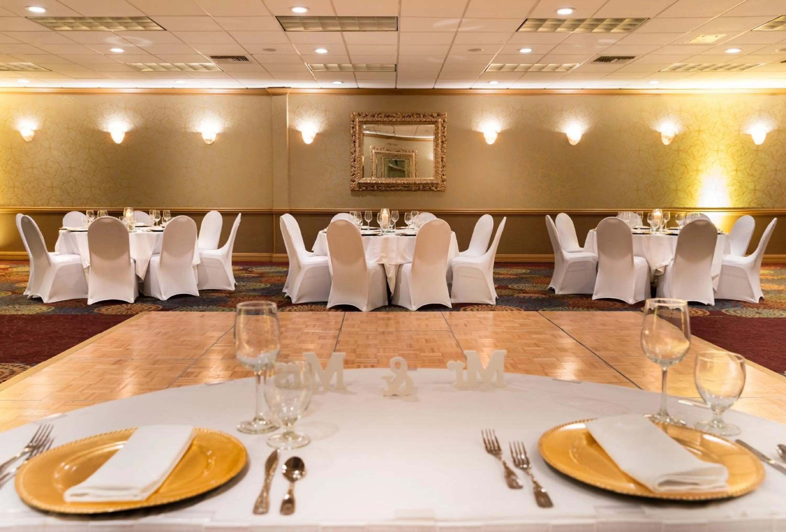 Restaurant/places to eat in Holiday Inn Resort Galveston - On The Beach by IHG