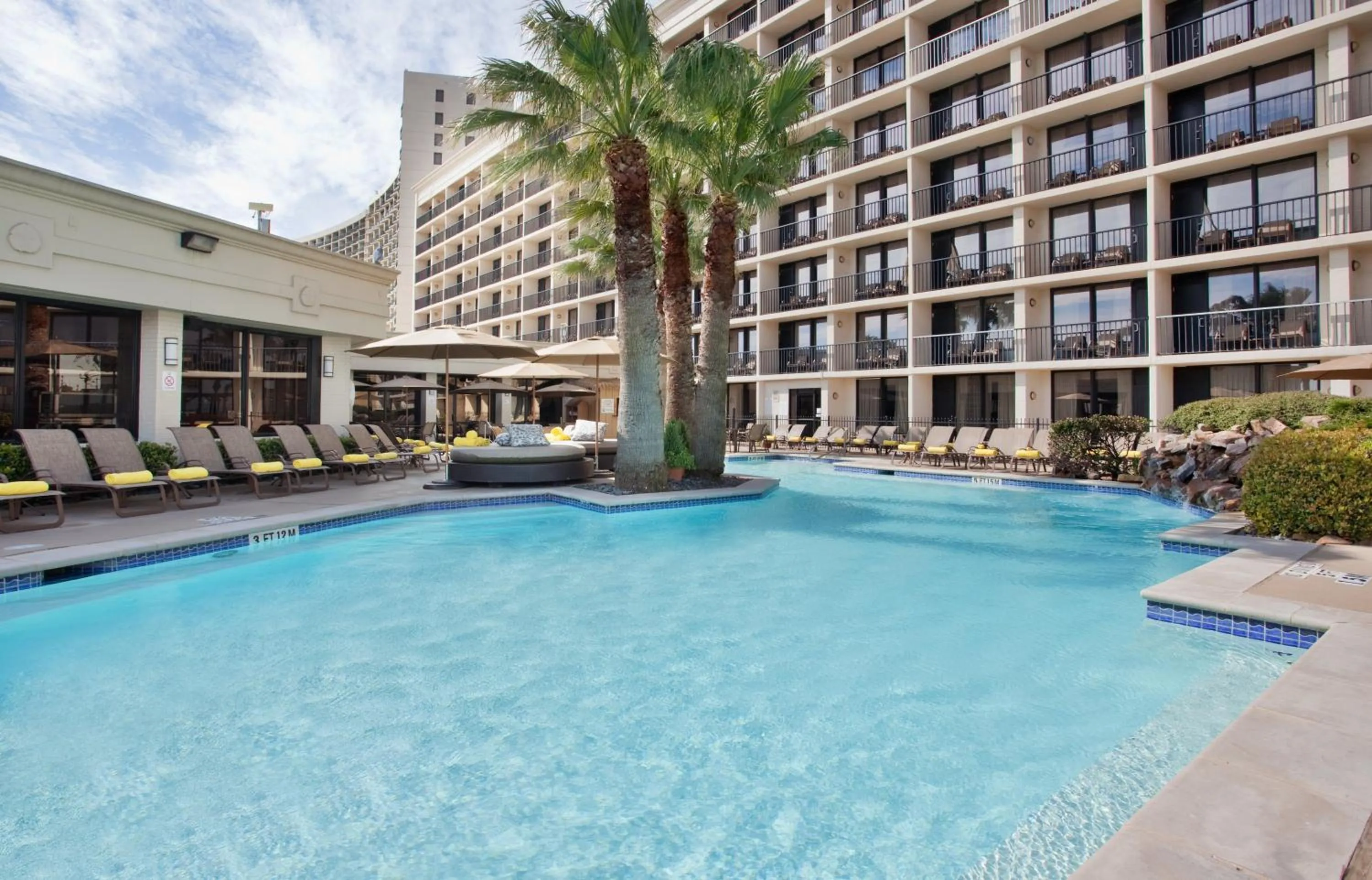 Swimming pool in Holiday Inn Resort Galveston - On The Beach by IHG