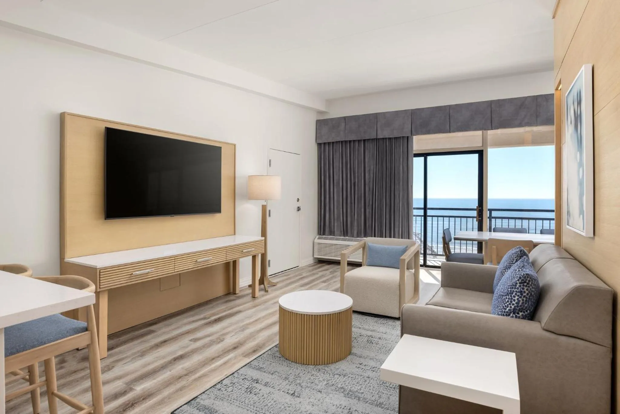 Photo of the whole room in Holiday Inn Resort Galveston - On The Beach by IHG