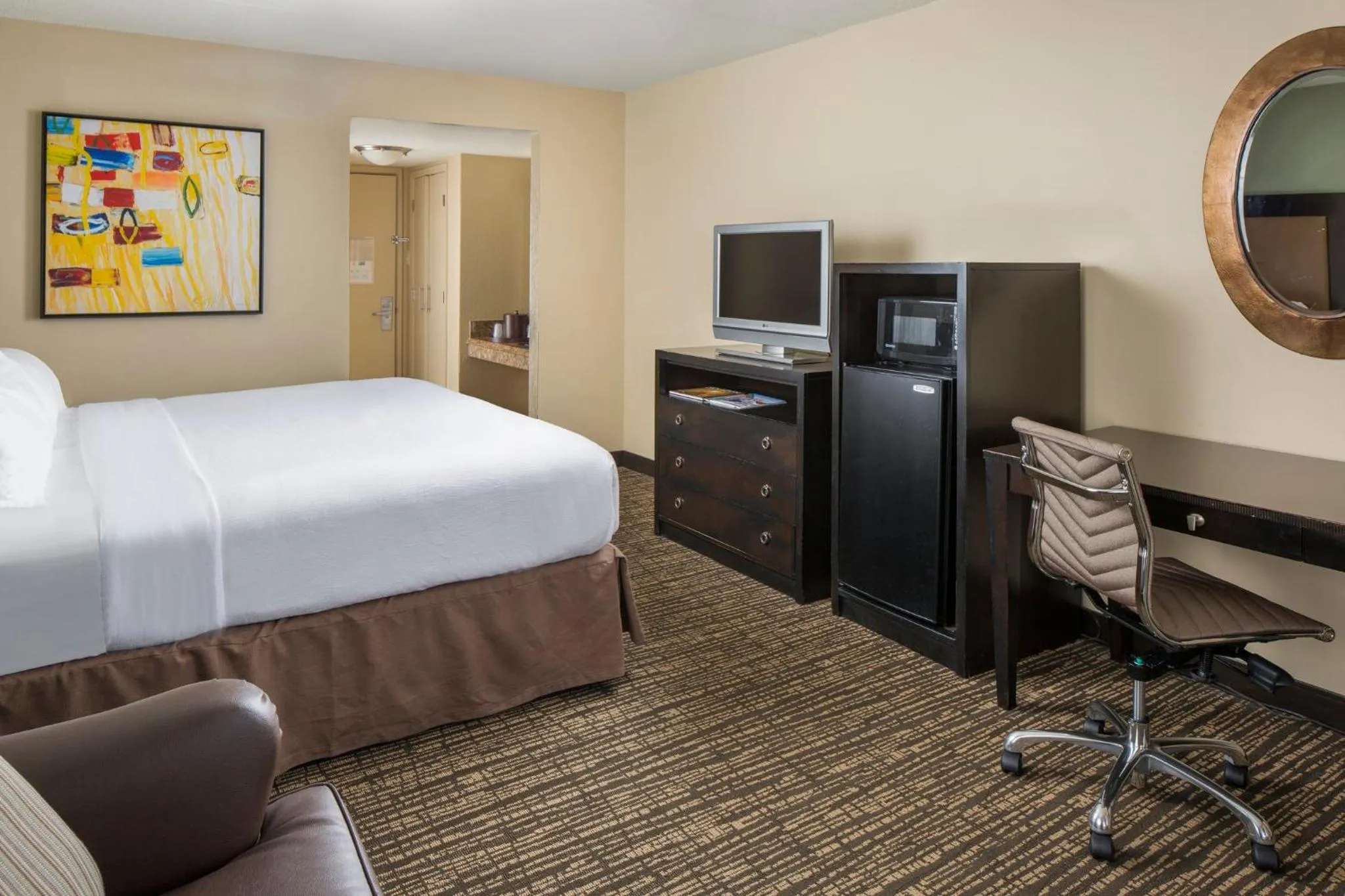 Photo of the whole room, Bed in Holiday Inn Resort Galveston - On The Beach by IHG