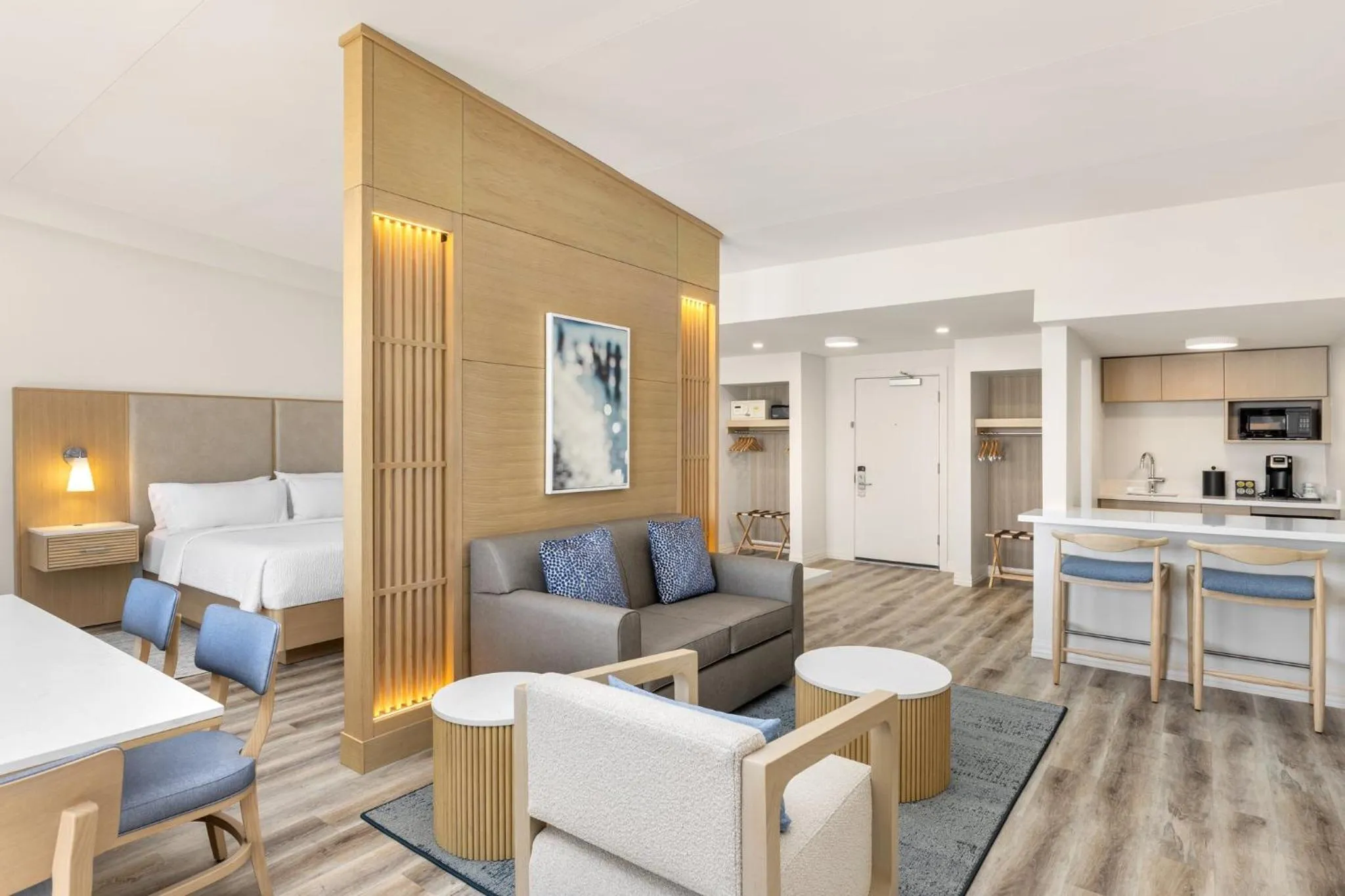 Photo of the whole room in Holiday Inn Resort Galveston - On The Beach by IHG