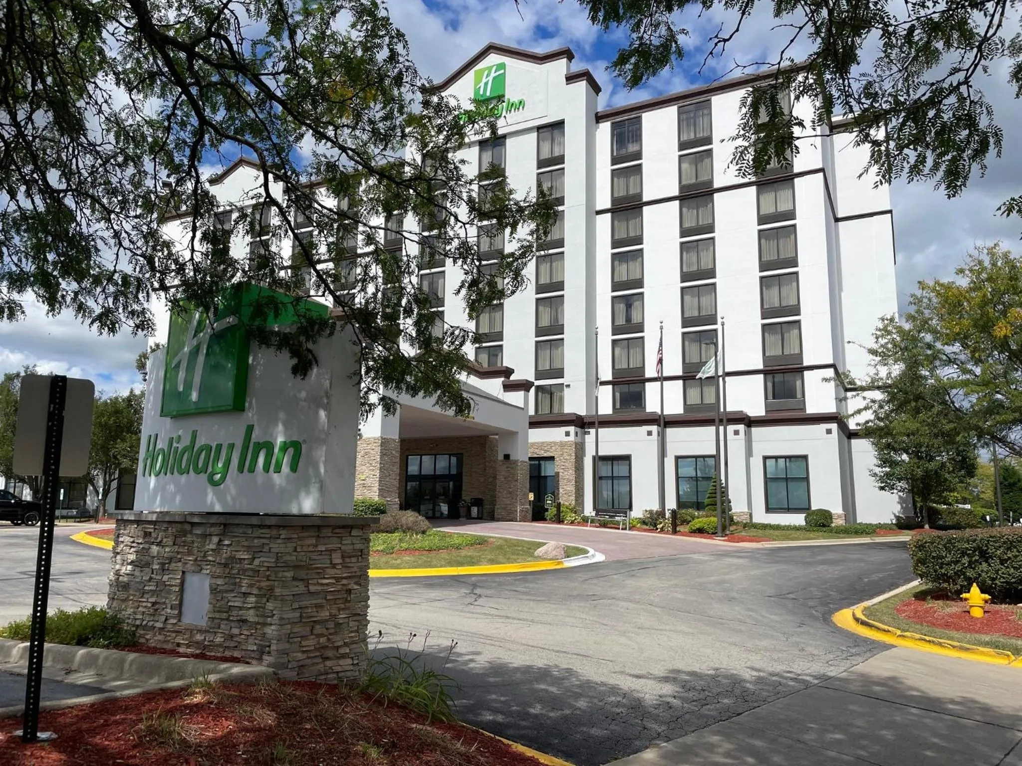 Property building in Holiday Inn Hotel & Suites Chicago Northwest - Elgin by IHG