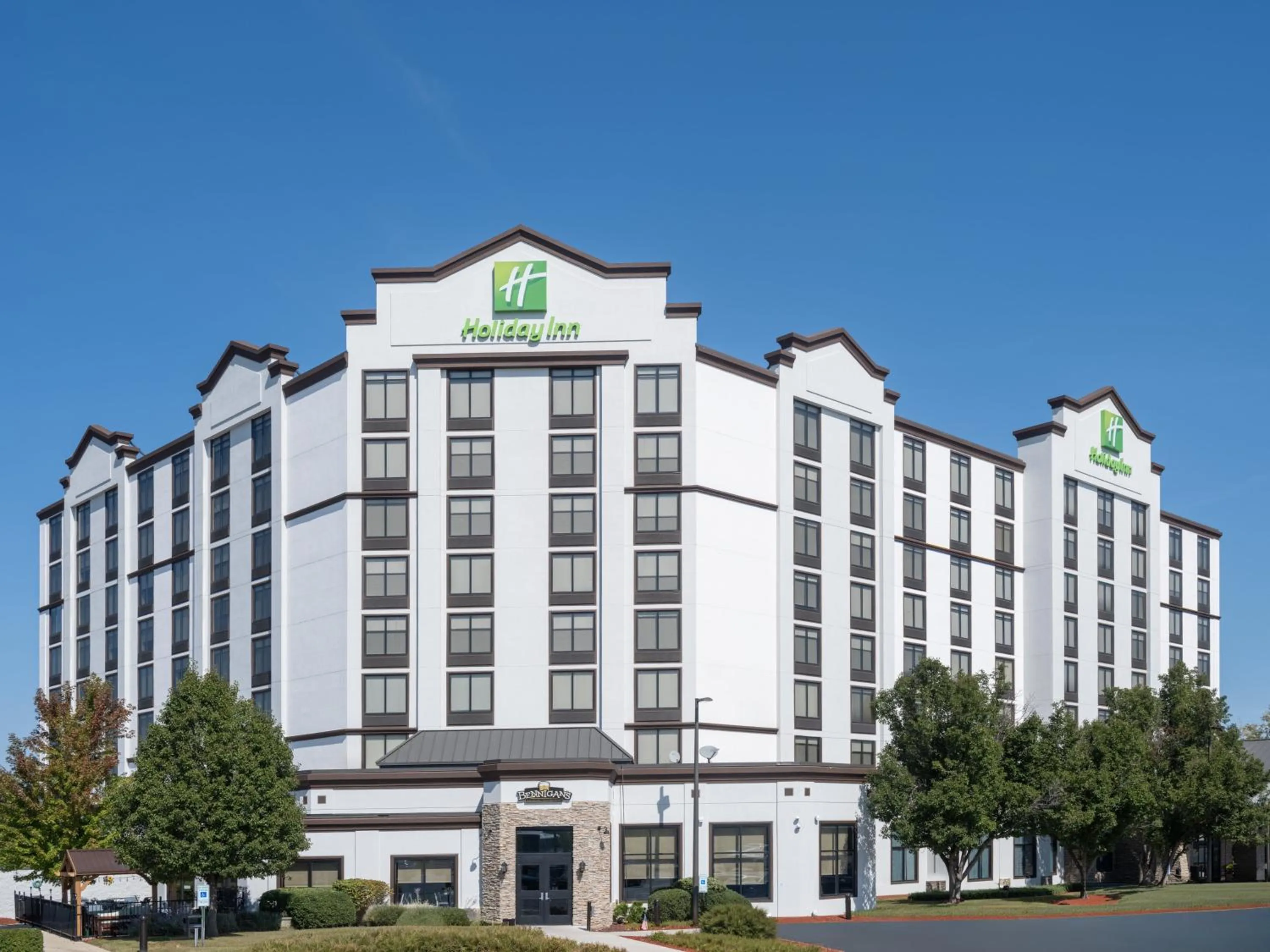 Property building in Holiday Inn Hotel & Suites Chicago Northwest - Elgin by IHG