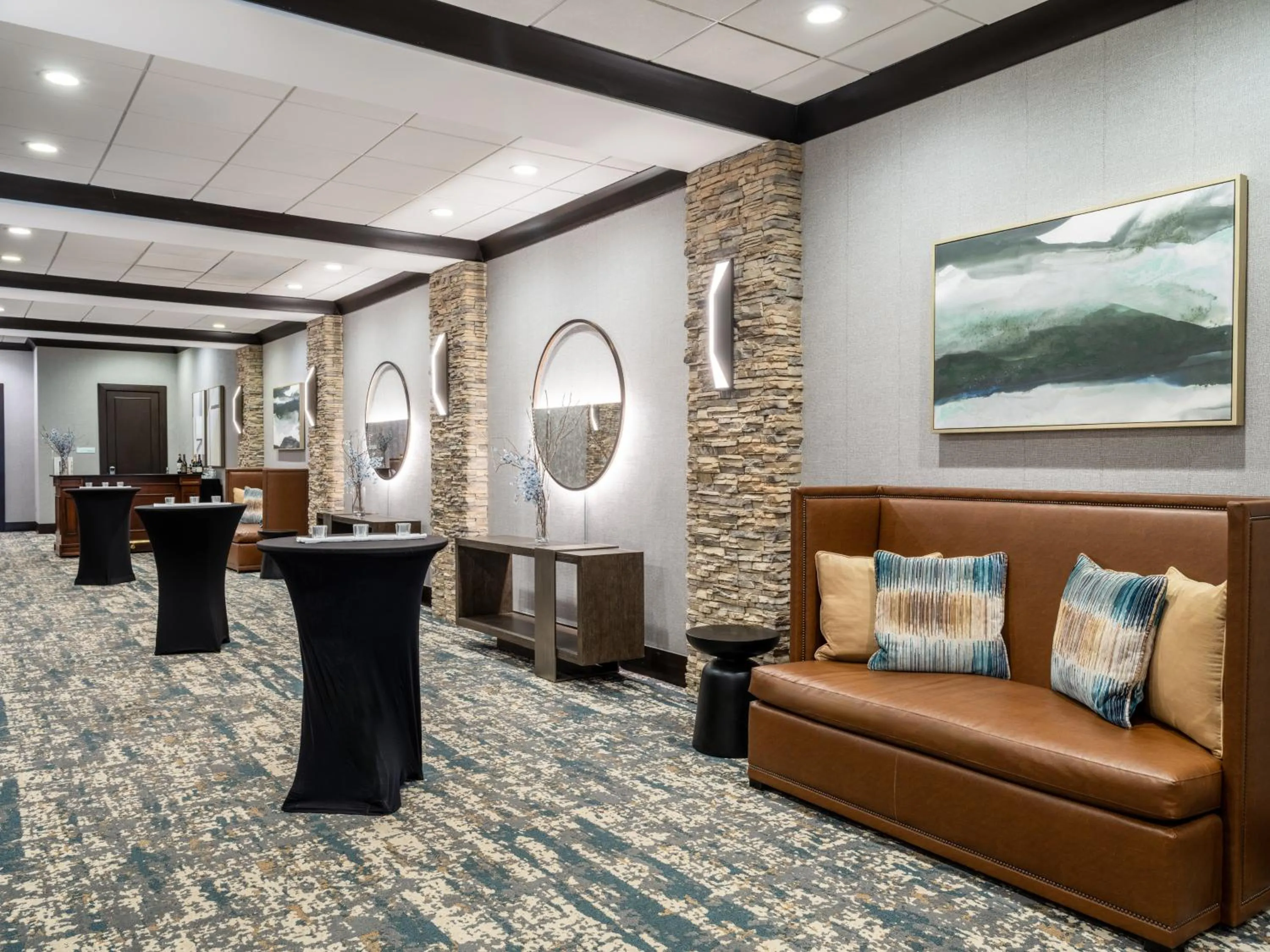 Meeting/conference room in Holiday Inn Hotel & Suites Chicago Northwest - Elgin by IHG