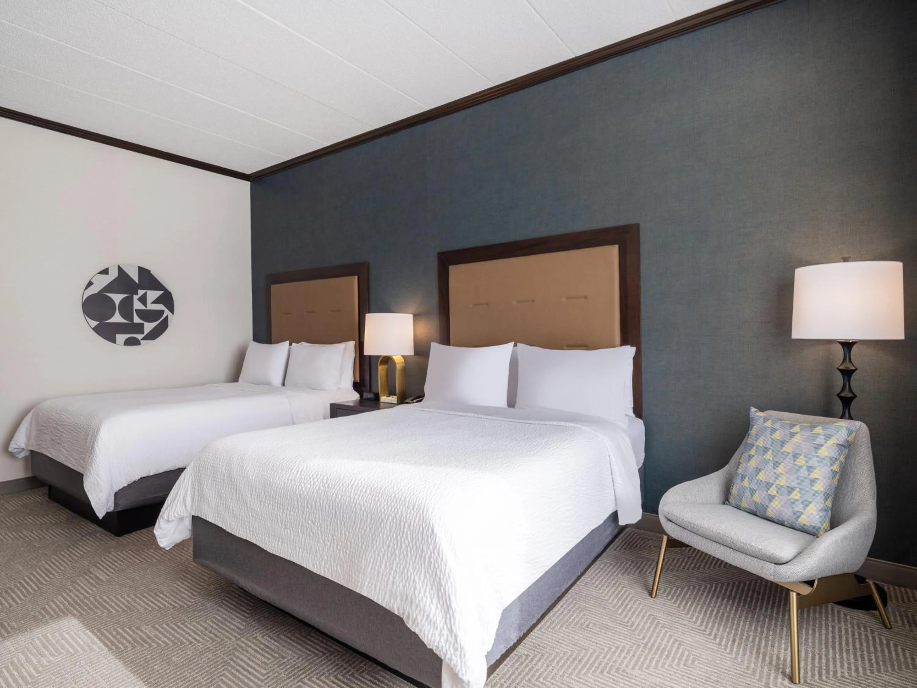 Photo of the whole room, Bed in Holiday Inn Hotel & Suites Chicago Northwest - Elgin by IHG