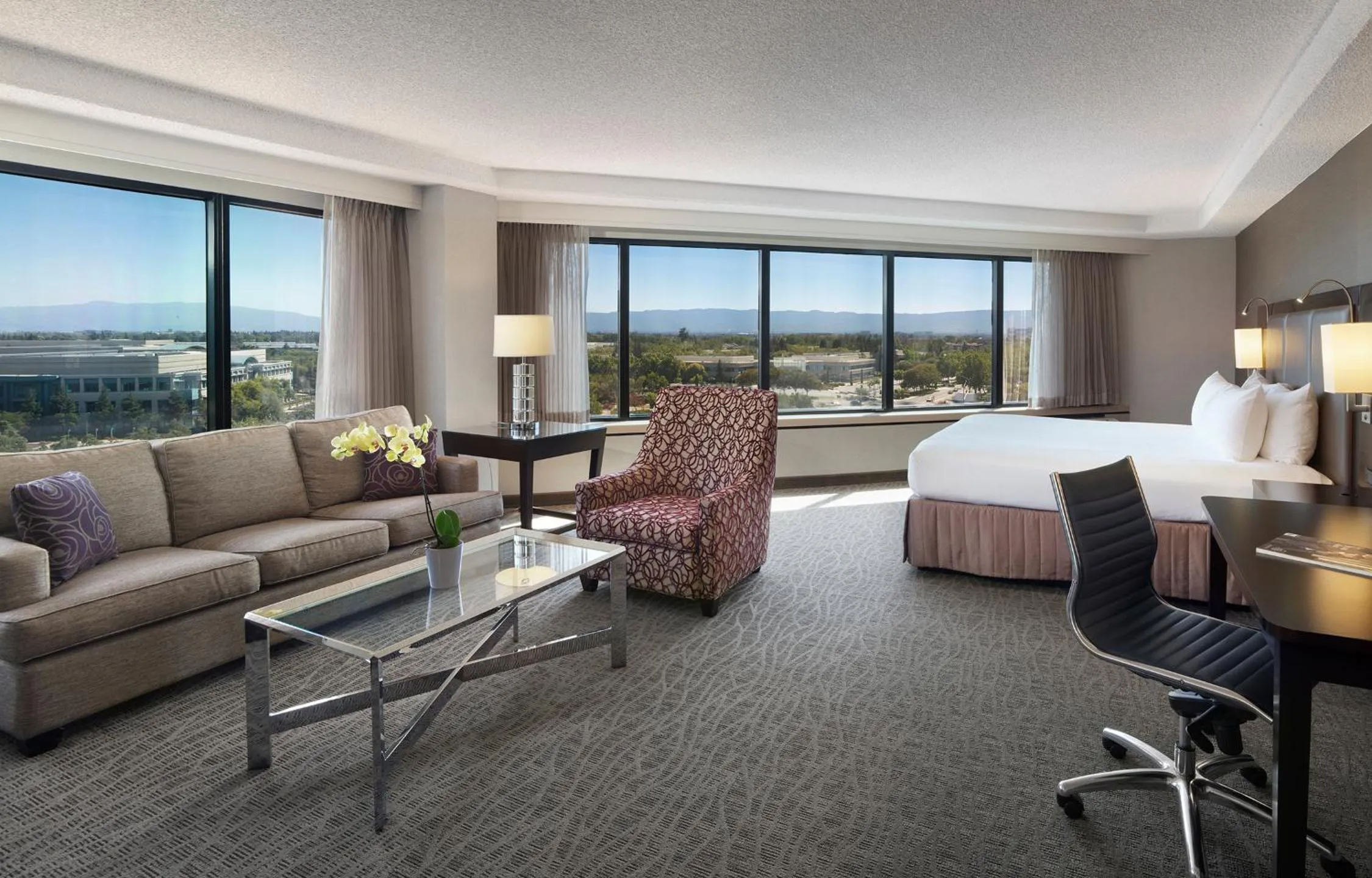 Photo of the whole room in Sonesta San Jose - Milpitas