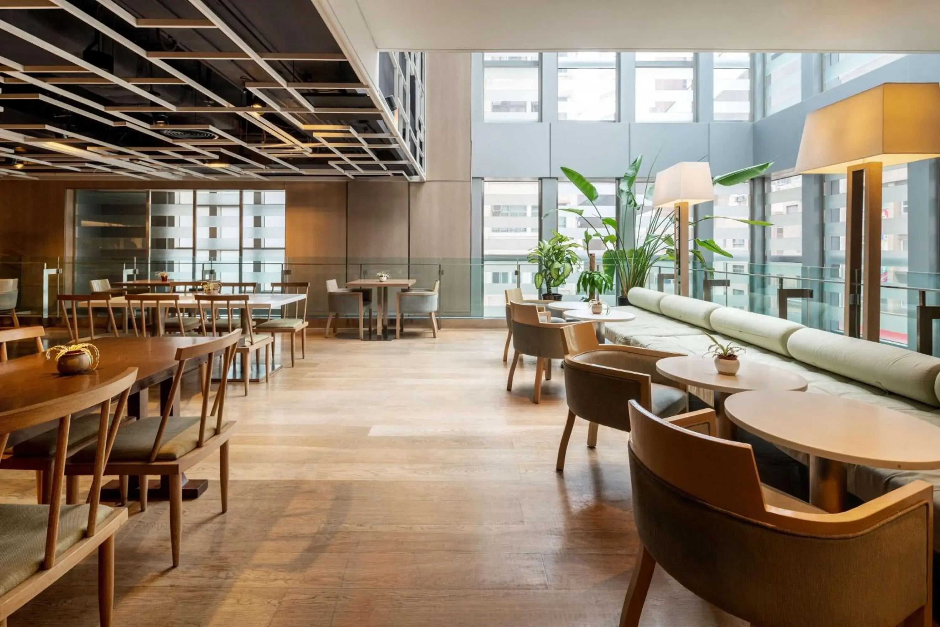 Restaurant/places to eat in Jen Hong Kong by Shangri-La Restaurant/places to eat in Jen Hong Kong by Shangri-La