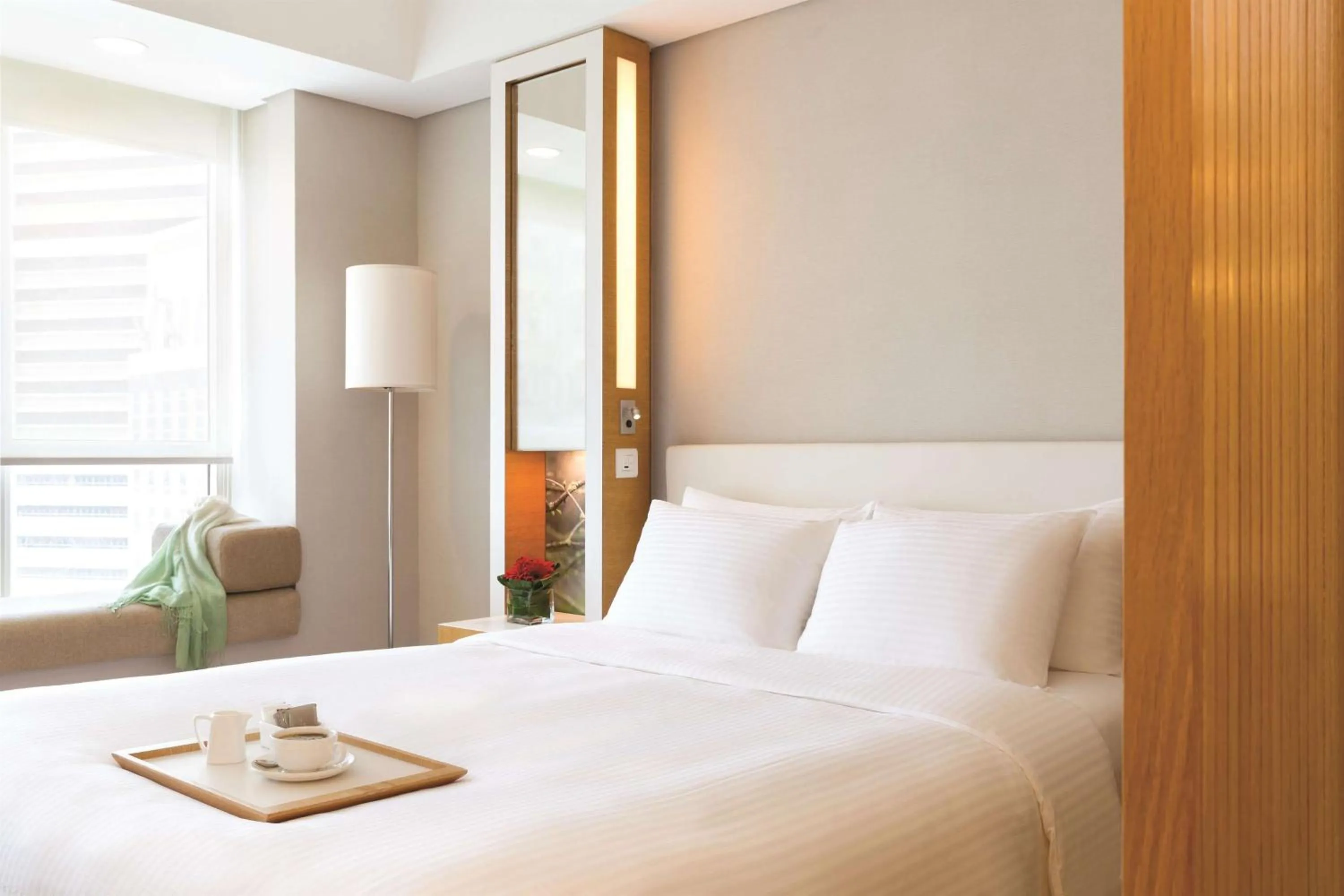 Bedroom, Bed in Jen Hong Kong by Shangri-La