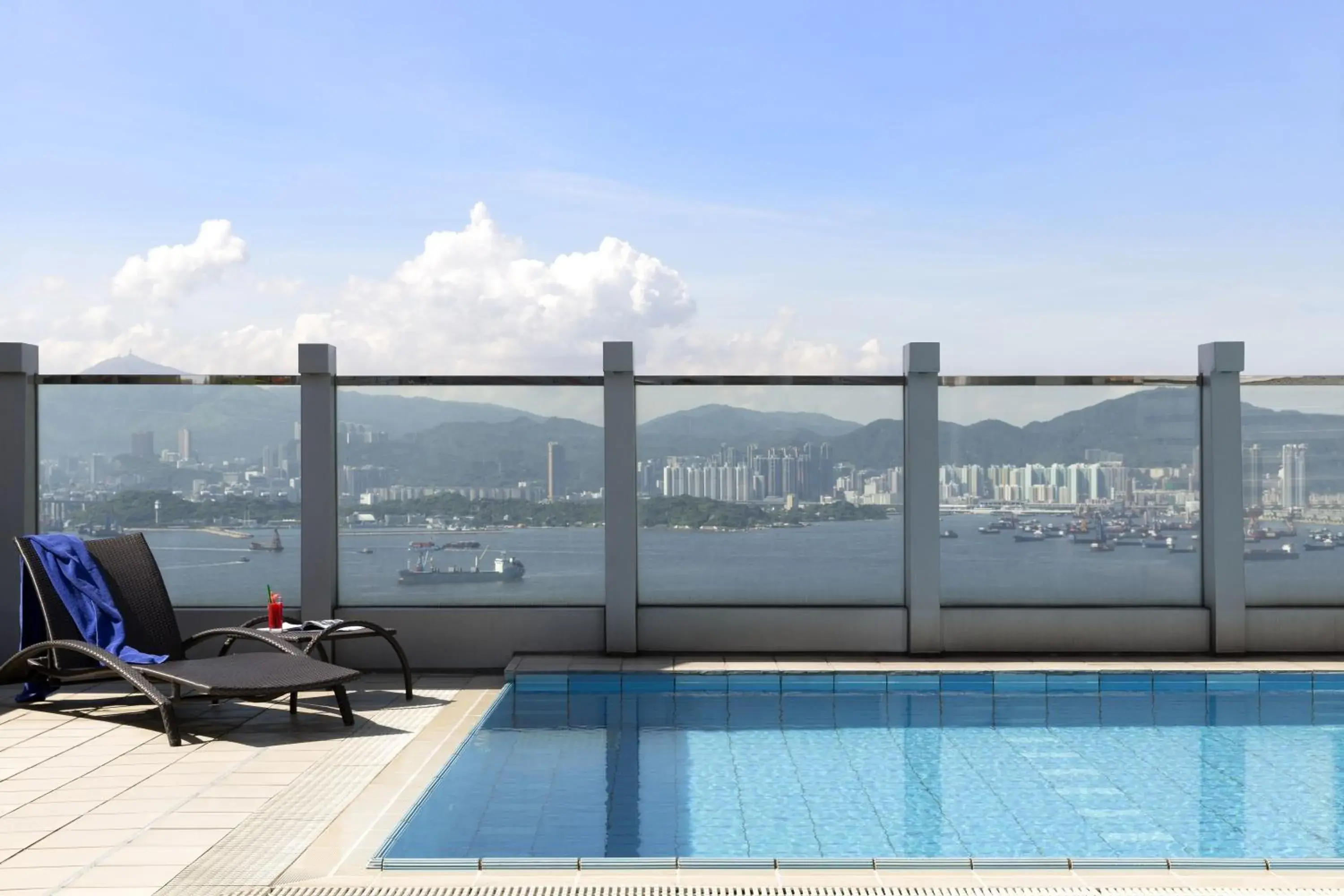 Swimming pool in Jen Hong Kong by Shangri-La Swimming pool in Jen Hong Kong by Shangri-La