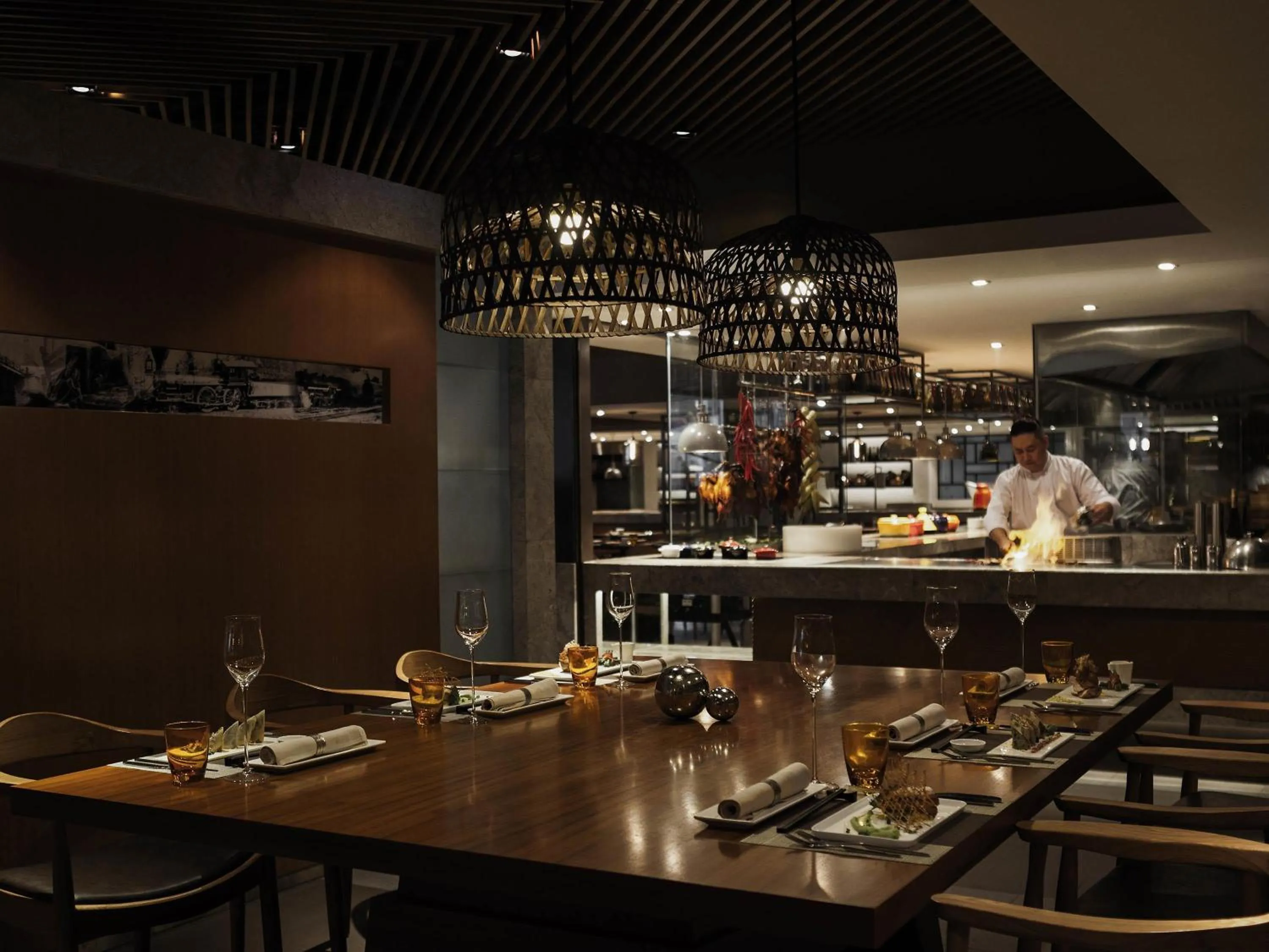 Restaurant/places to eat in Pullman Shanghai Central