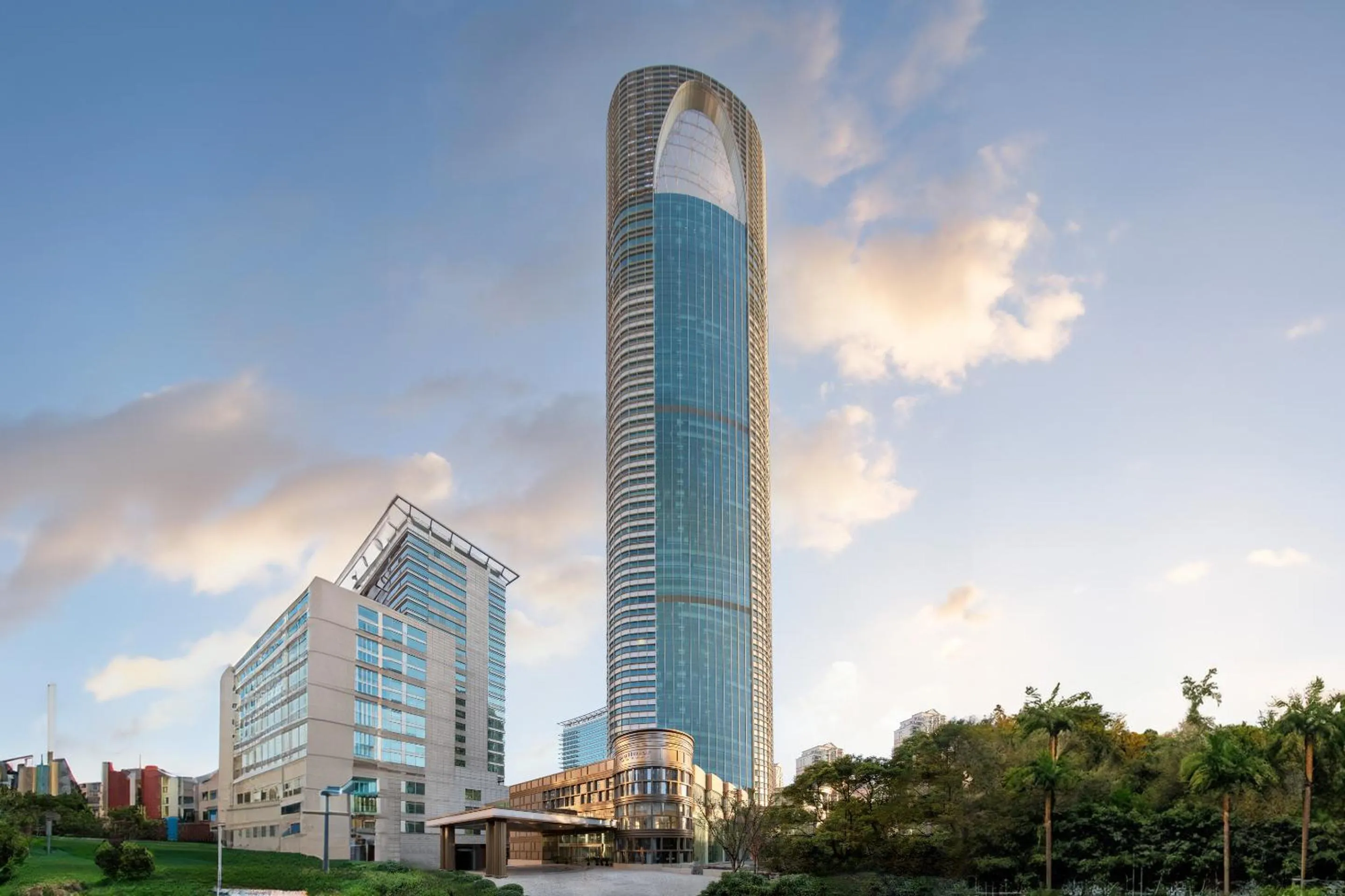 Property building in Pullman Shanghai Central - In XinTianDi & Yu Garden Area