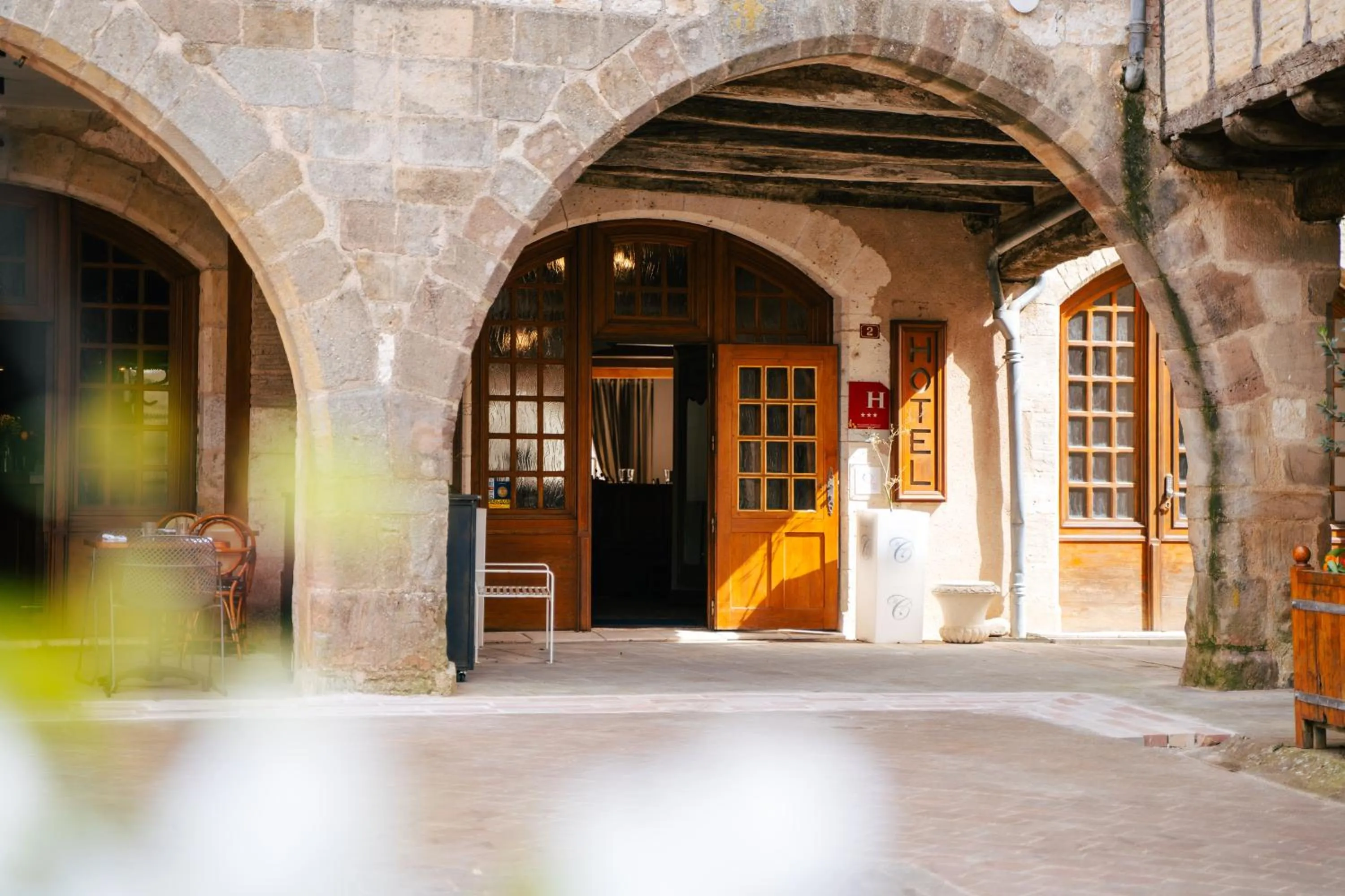Facade/entrance in Hotel des Consuls