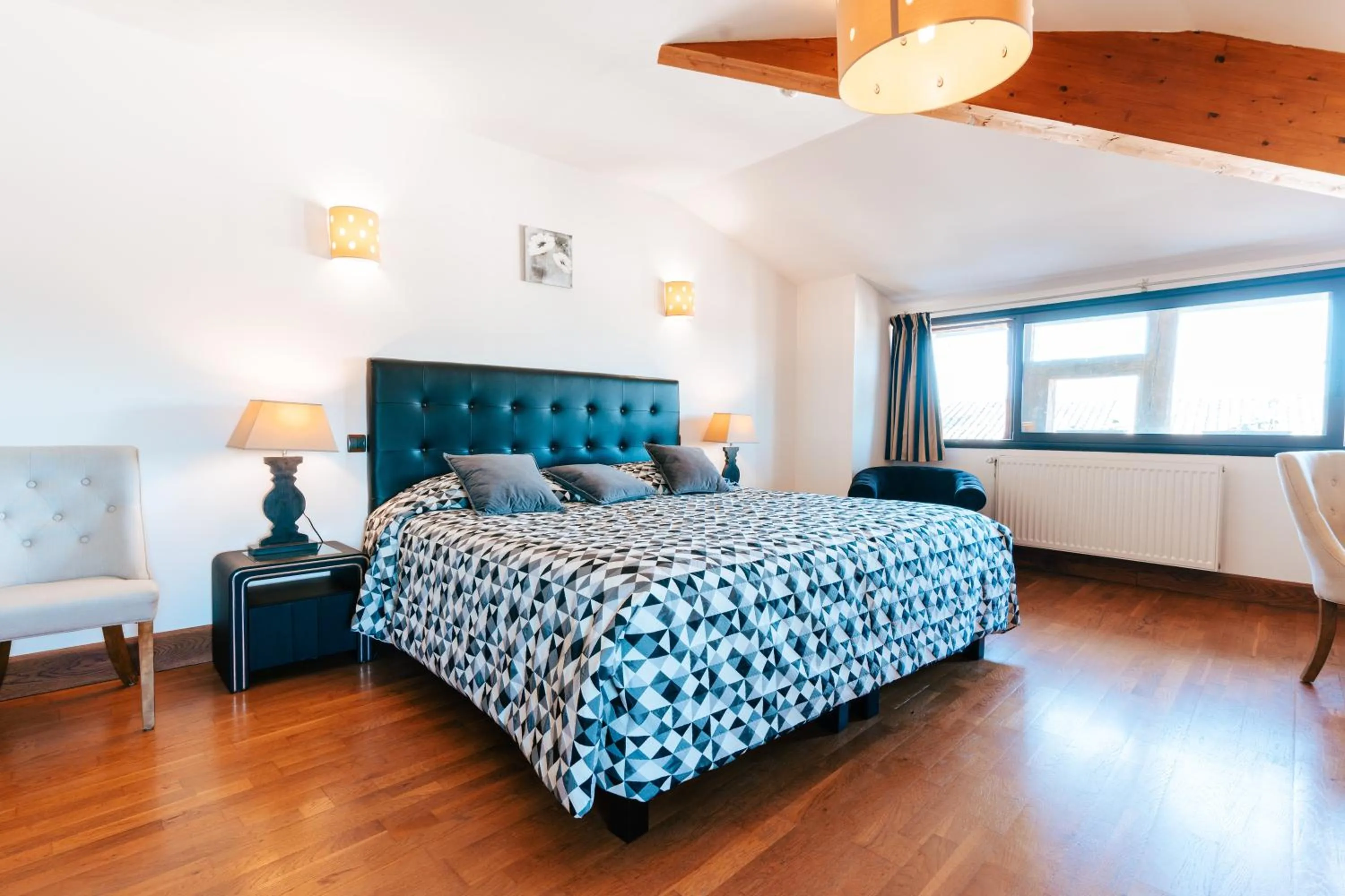 Bedroom, Bed in Hotel des Consuls