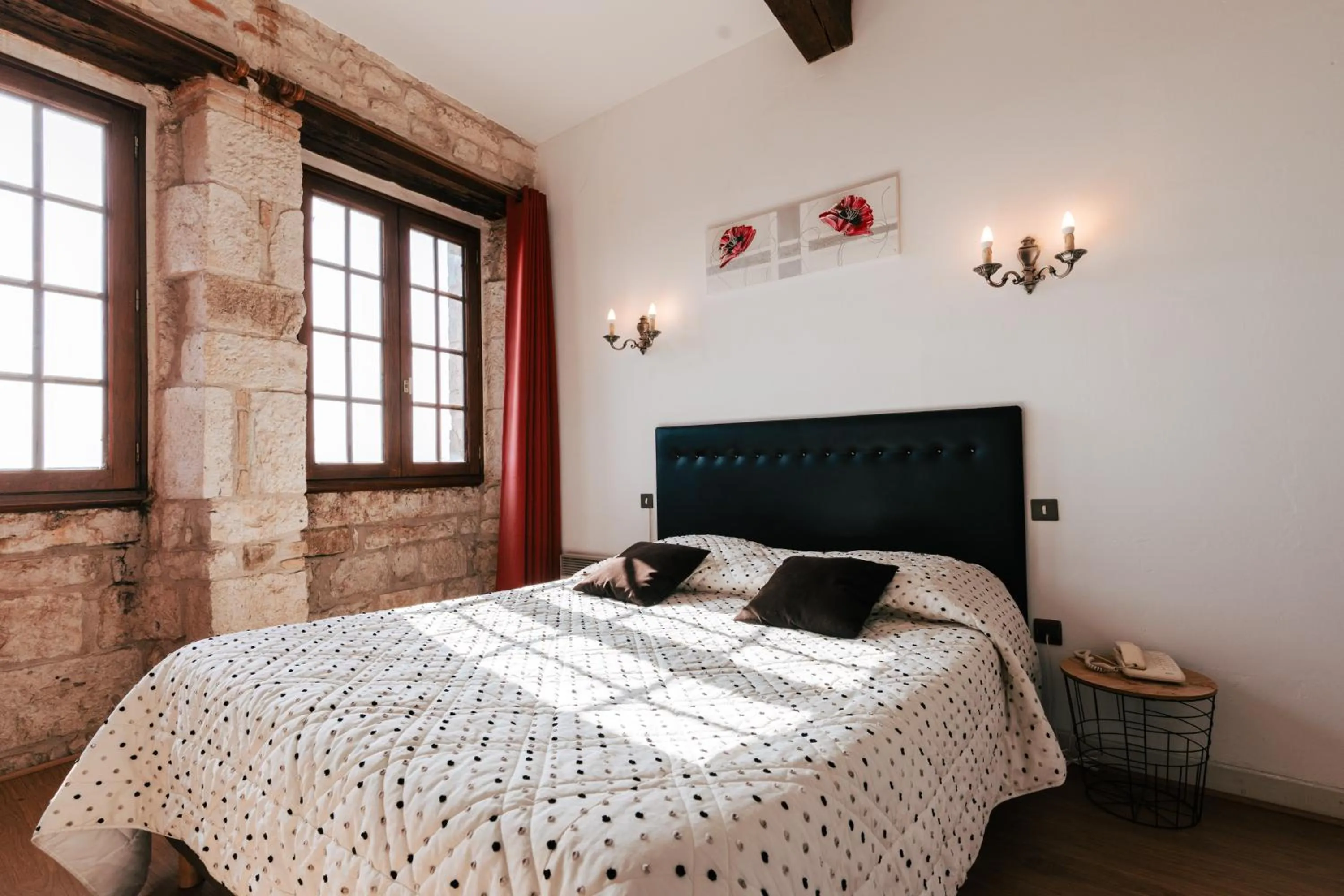 Bedroom, Bed in Hotel des Consuls