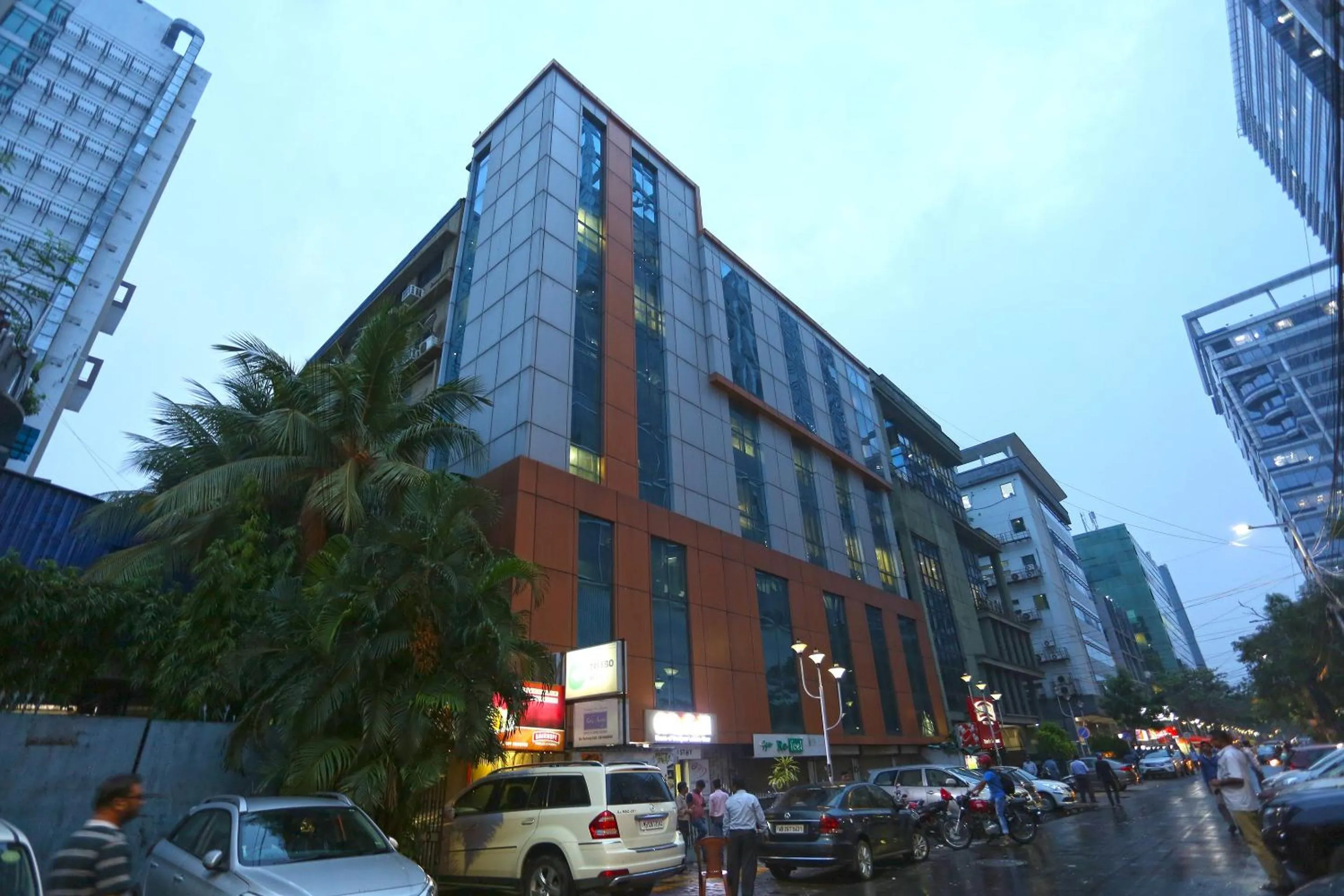 Facade/entrance in Hotel O The Stay