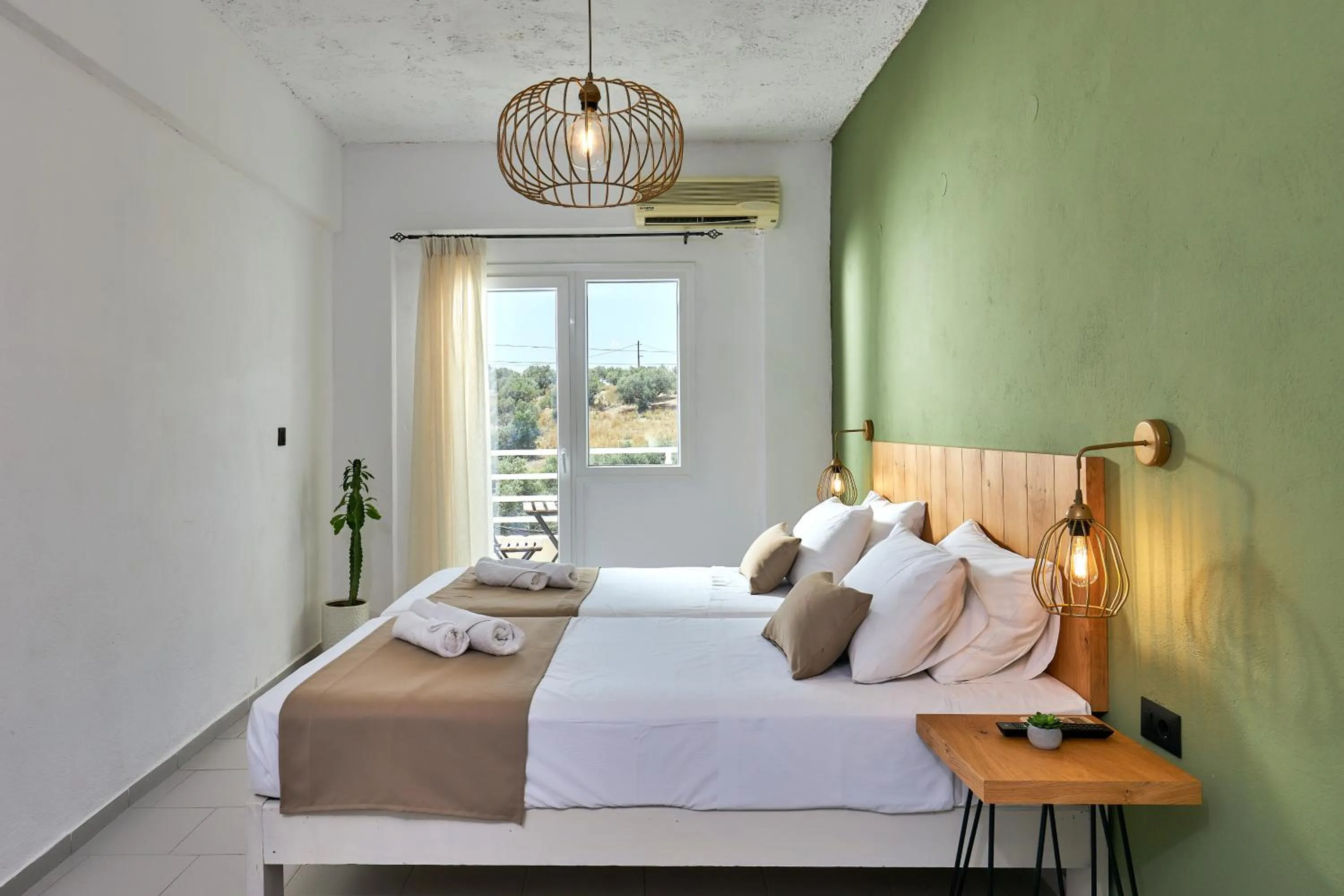 Bedroom, Bed in Charm Hotel, Hersonissos