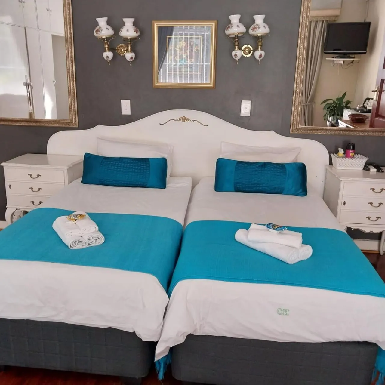 Bed in Convent Hill Lodge