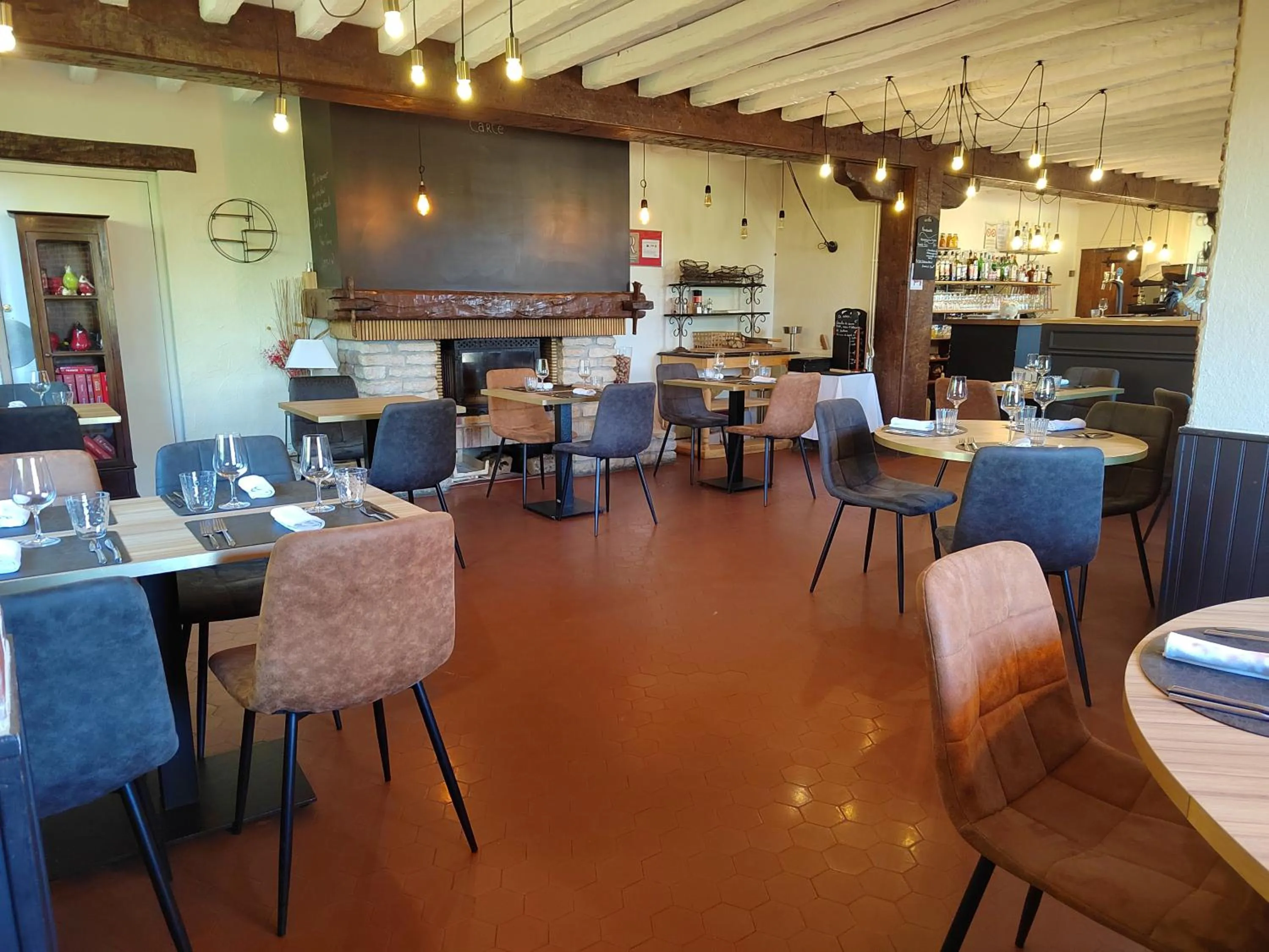 Restaurant/places to eat in Relais Saint Michel