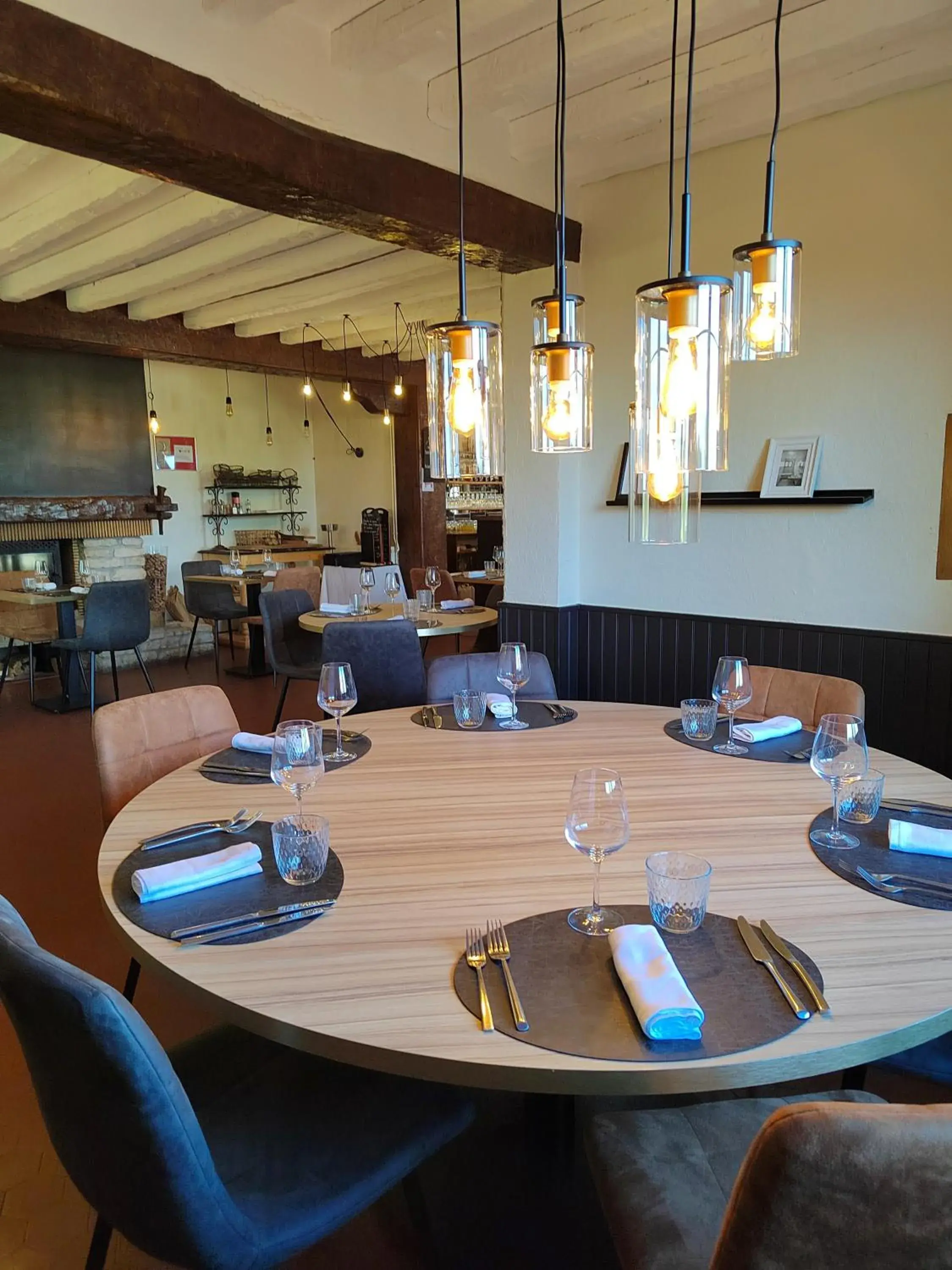 Restaurant/places to eat in Relais Saint Michel Restaurant/places to eat in Relais Saint Michel