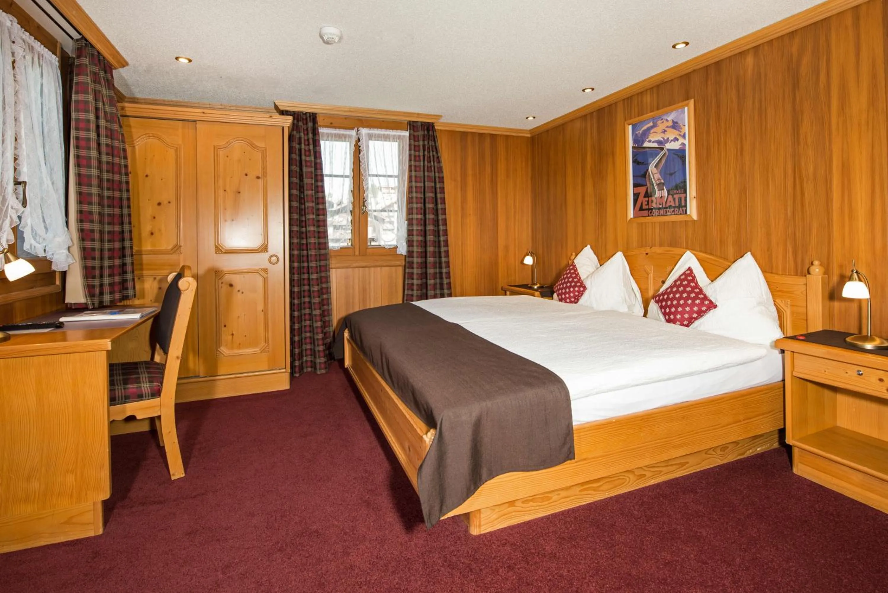 Photo of the whole room in Hotel Dufour Alpin Superior - Adults only