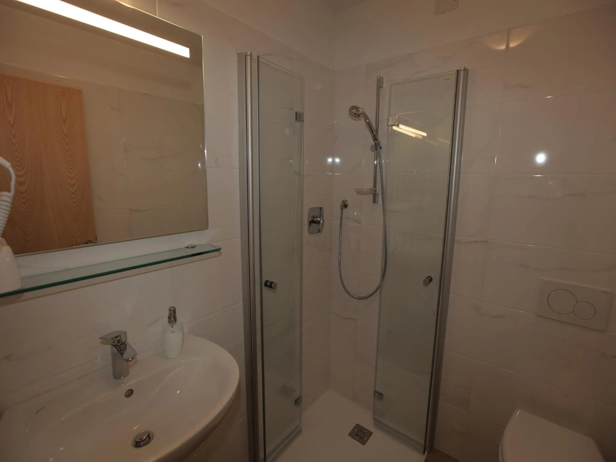 Bathroom in Hotel Stampfer B&B