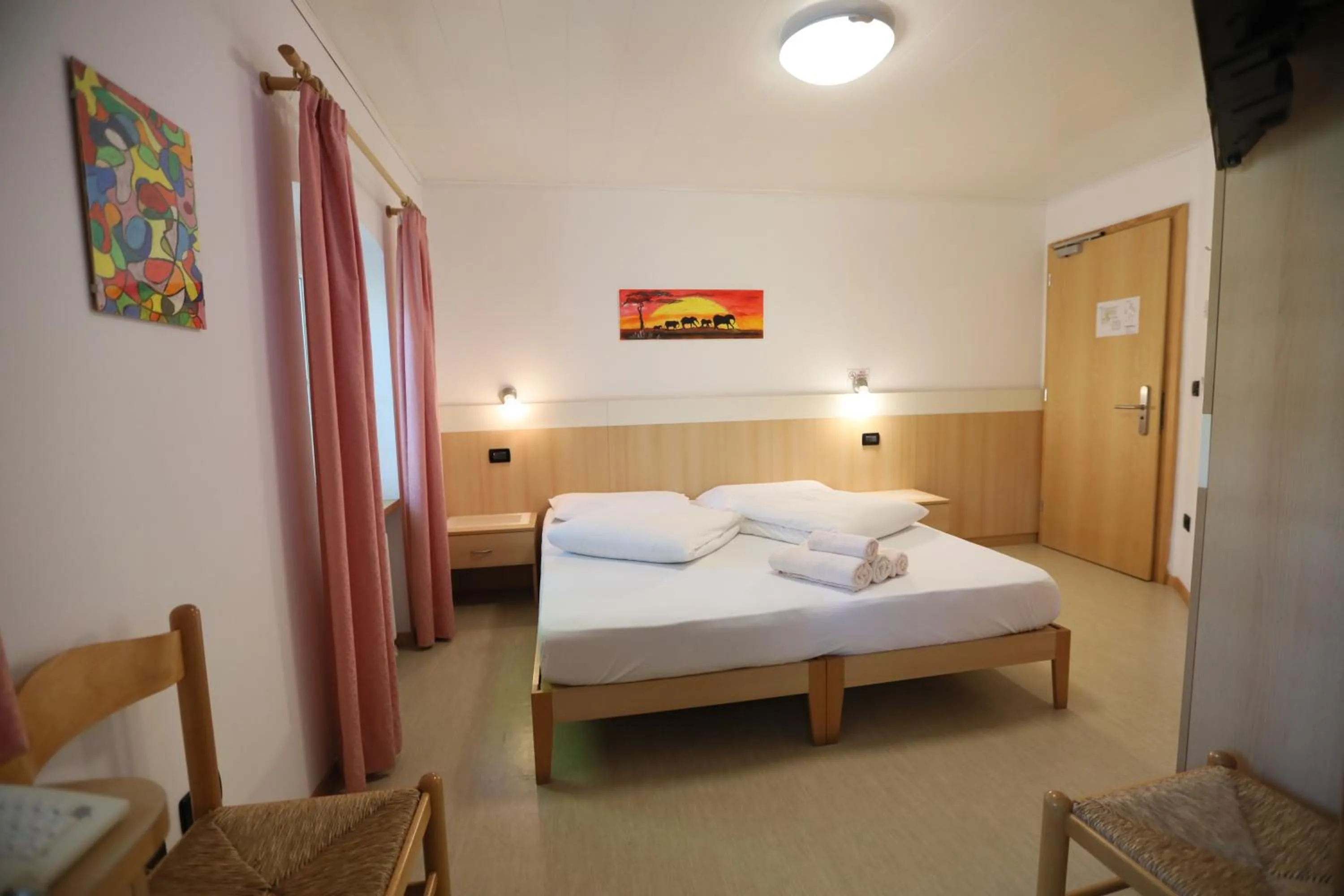 Bed in Hotel Stampfer B&B