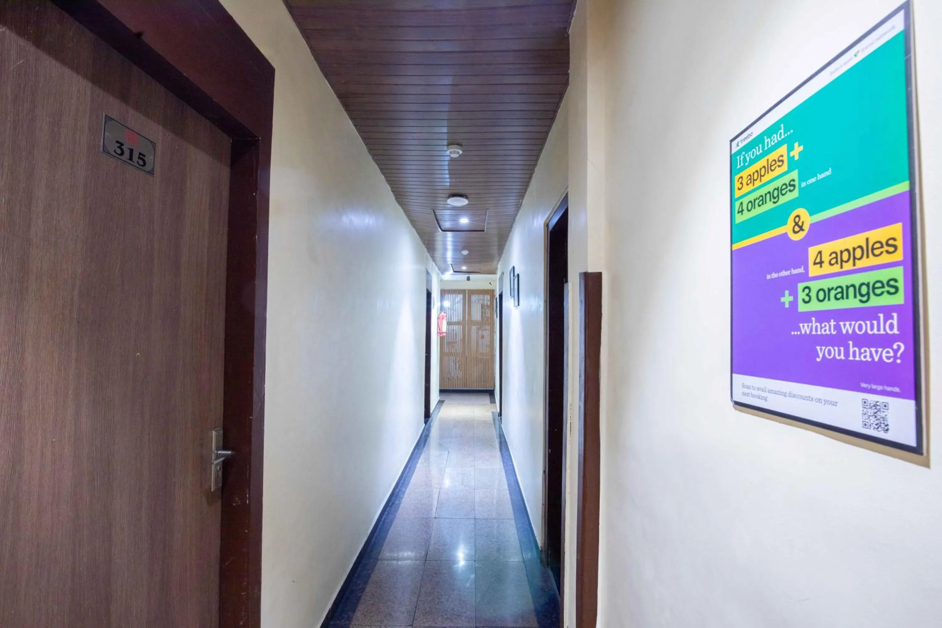 Lobby or reception in Treebo Hiramani Parel Lalbaug