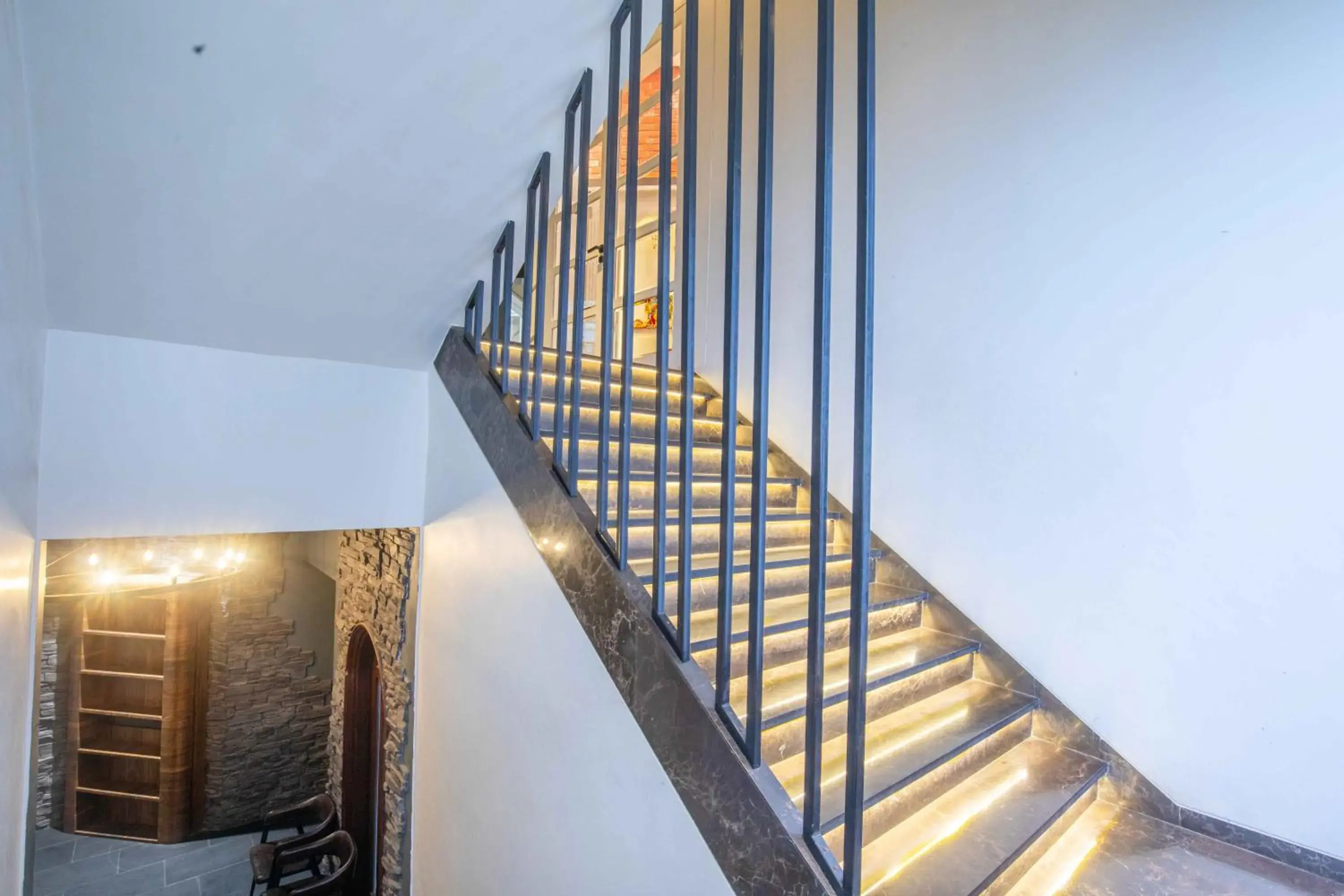 Lobby or reception in Treebo Hiramani Parel Lalbaug Lobby or reception in Treebo Hiramani Parel Lalbaug