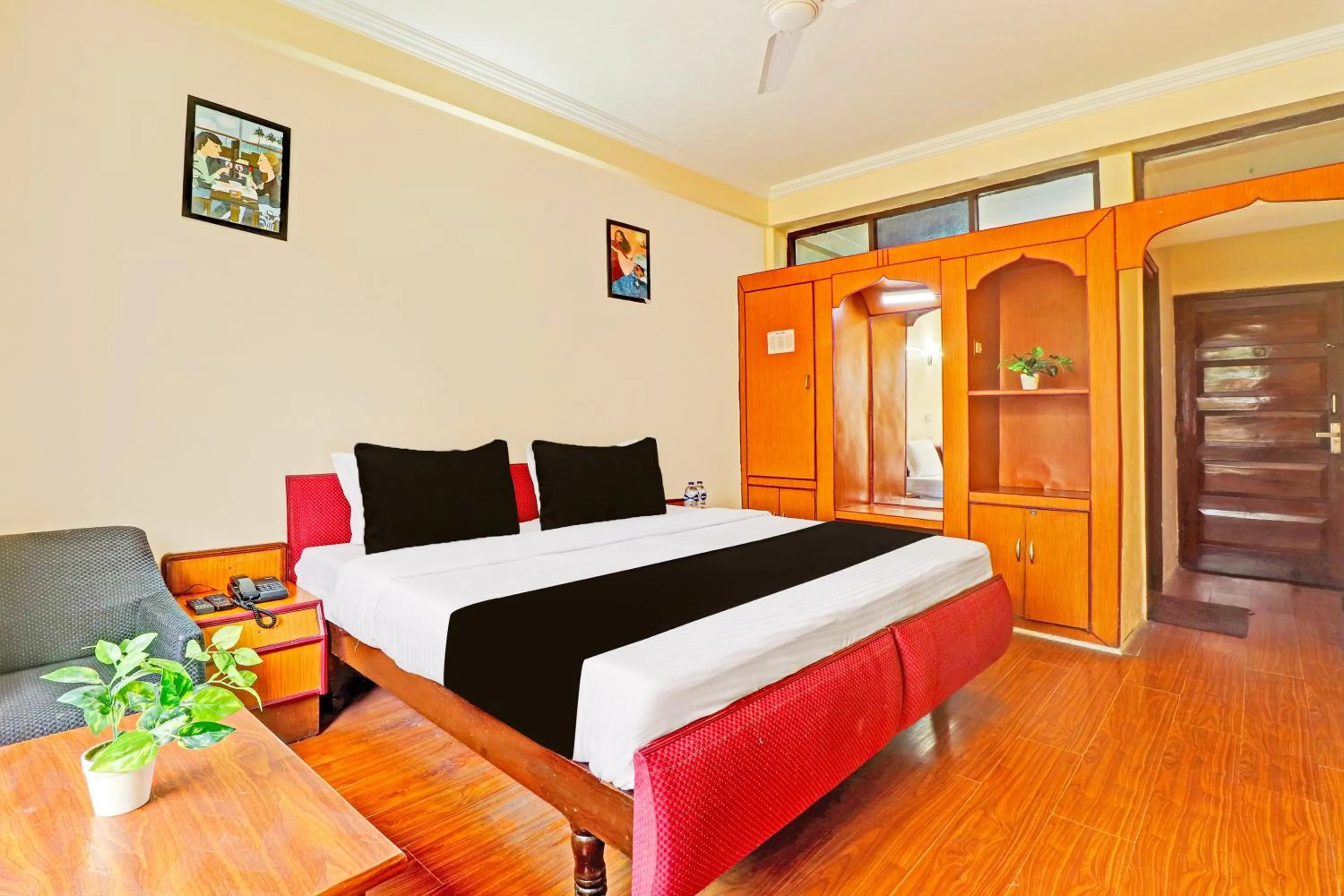 Bedroom, Bed in Super Collection O Pioneer