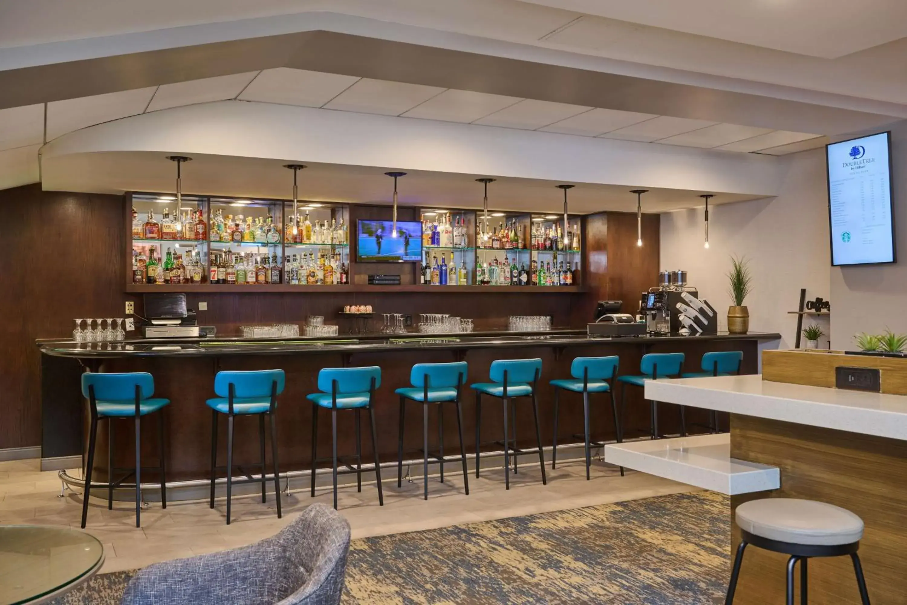 Lounge or bar in Doubletree by Hilton Buena Park Lounge or bar in Doubletree by Hilton Buena Park