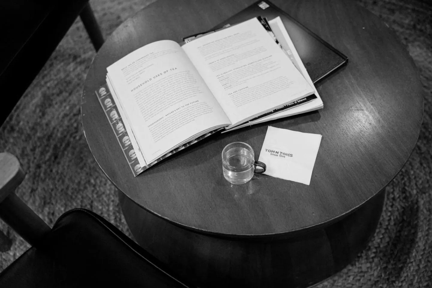 Restaurant/places to eat in The Live Hotel