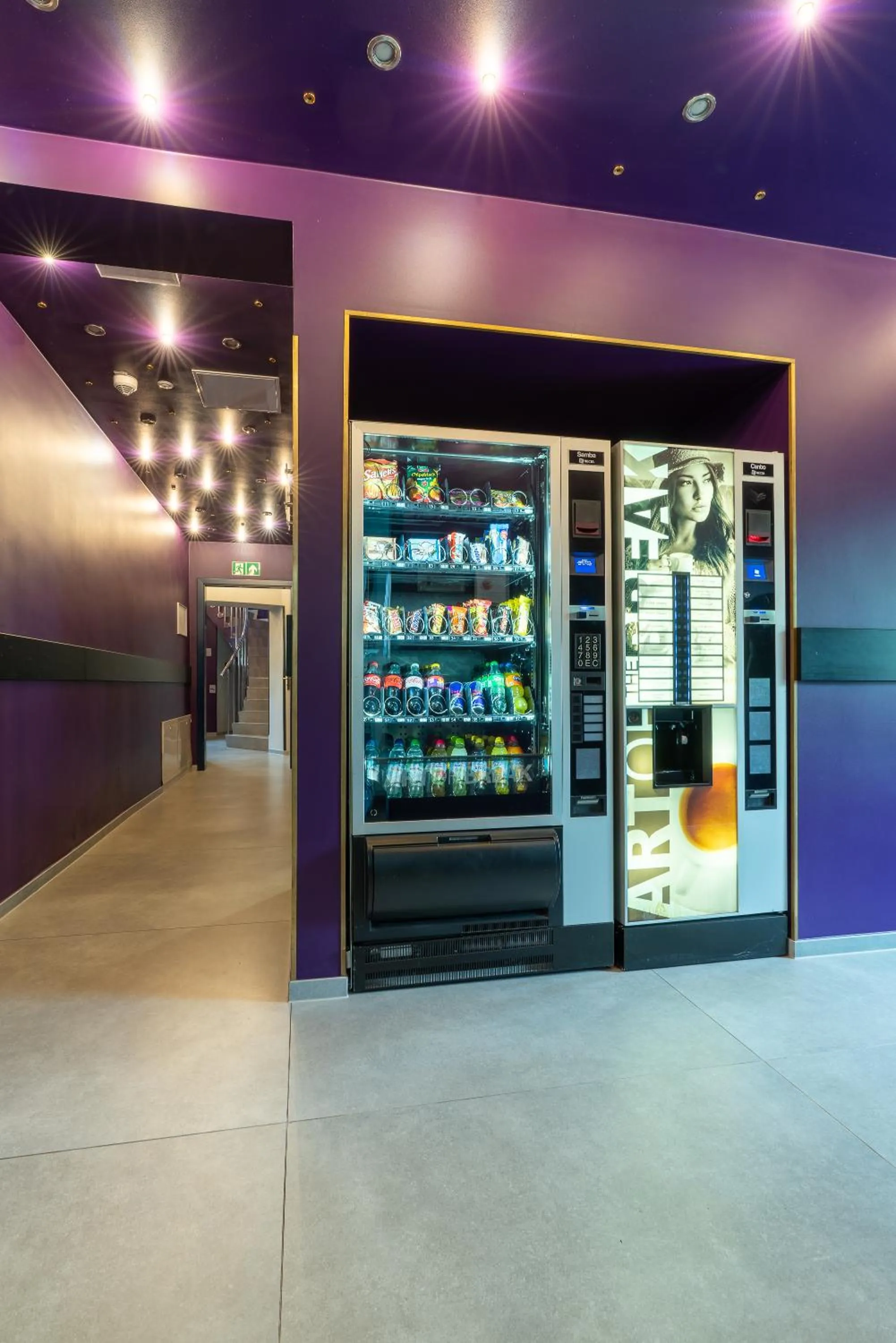 vending machine in Das Schreder Hotel