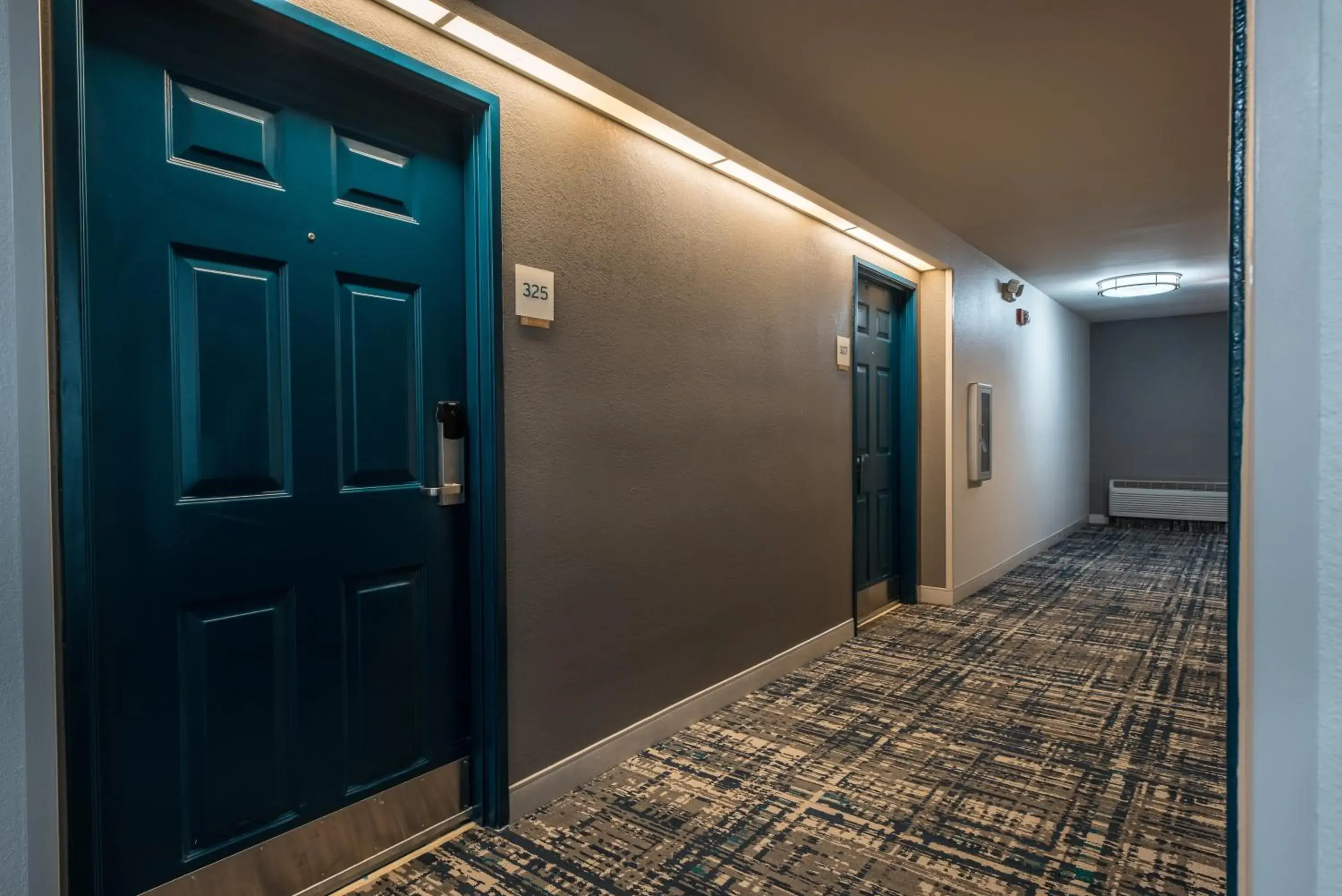 Property building in Sonesta Simply Suites Fort Worth Property building in Sonesta Simply Suites Fort Worth