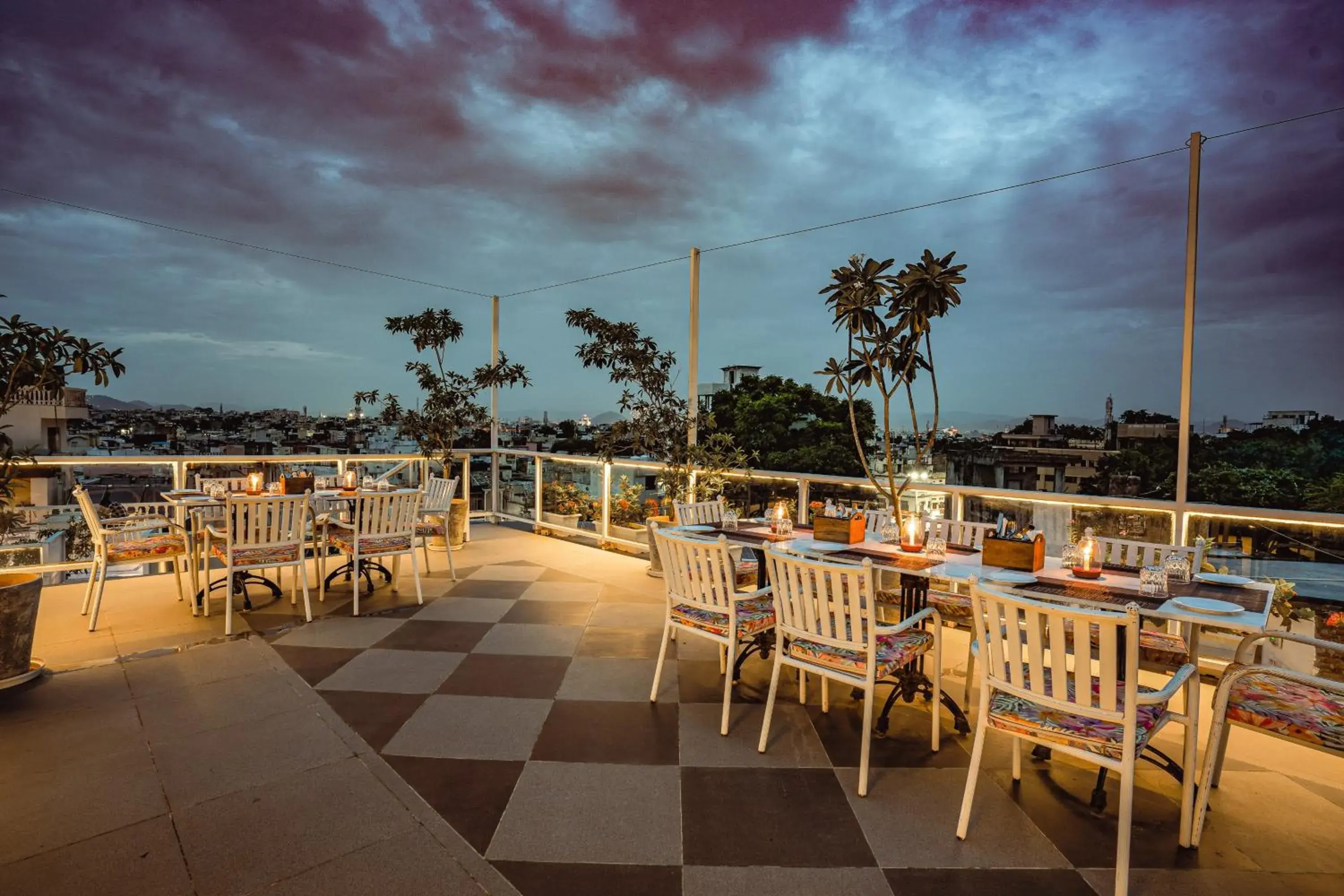 Restaurant/places to eat in Tripli Hotels Shiv Villas Restaurant/places to eat in Tripli Hotels Shiv Villas