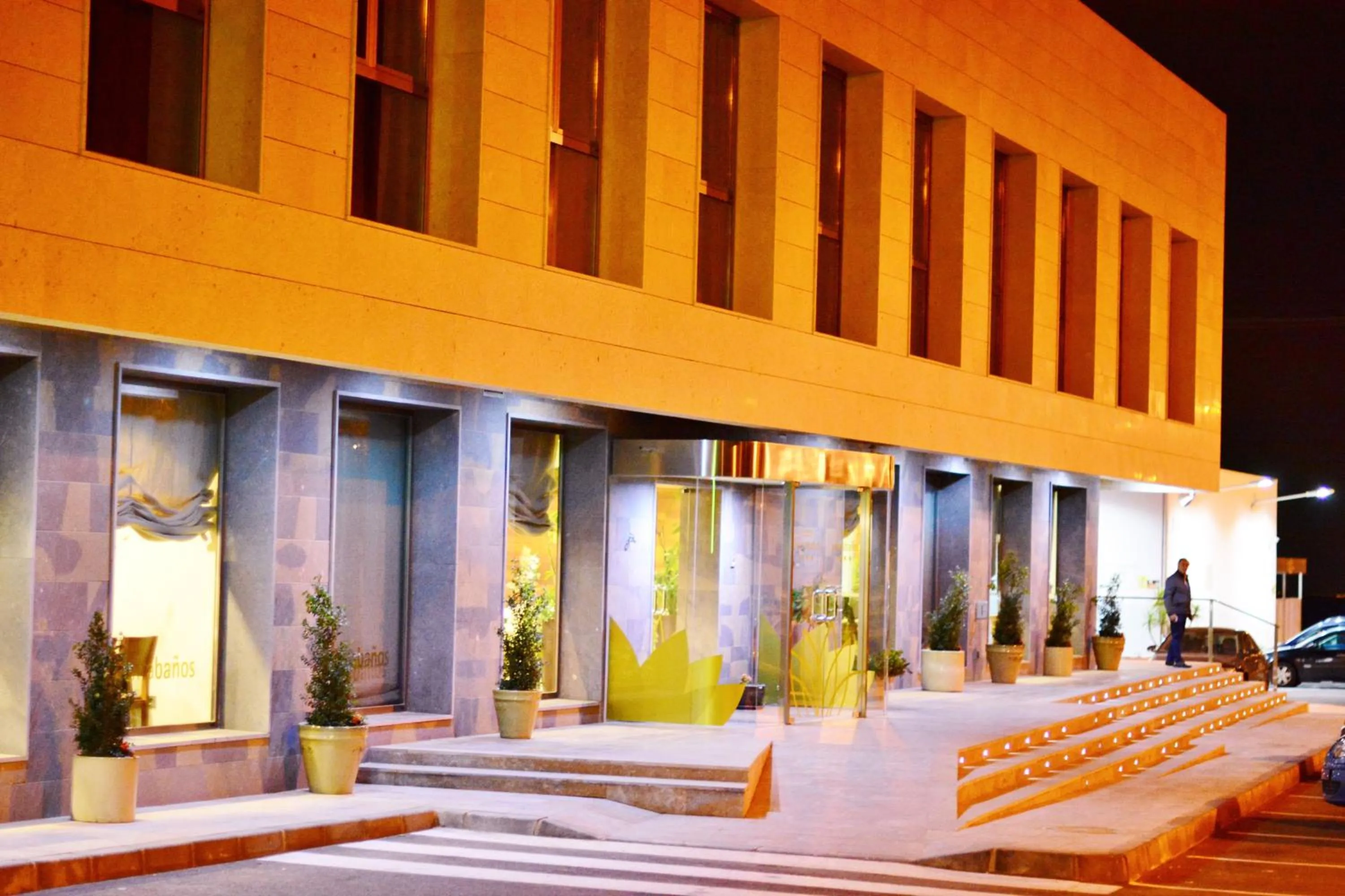 Facade/entrance in Hotel Venta Baños