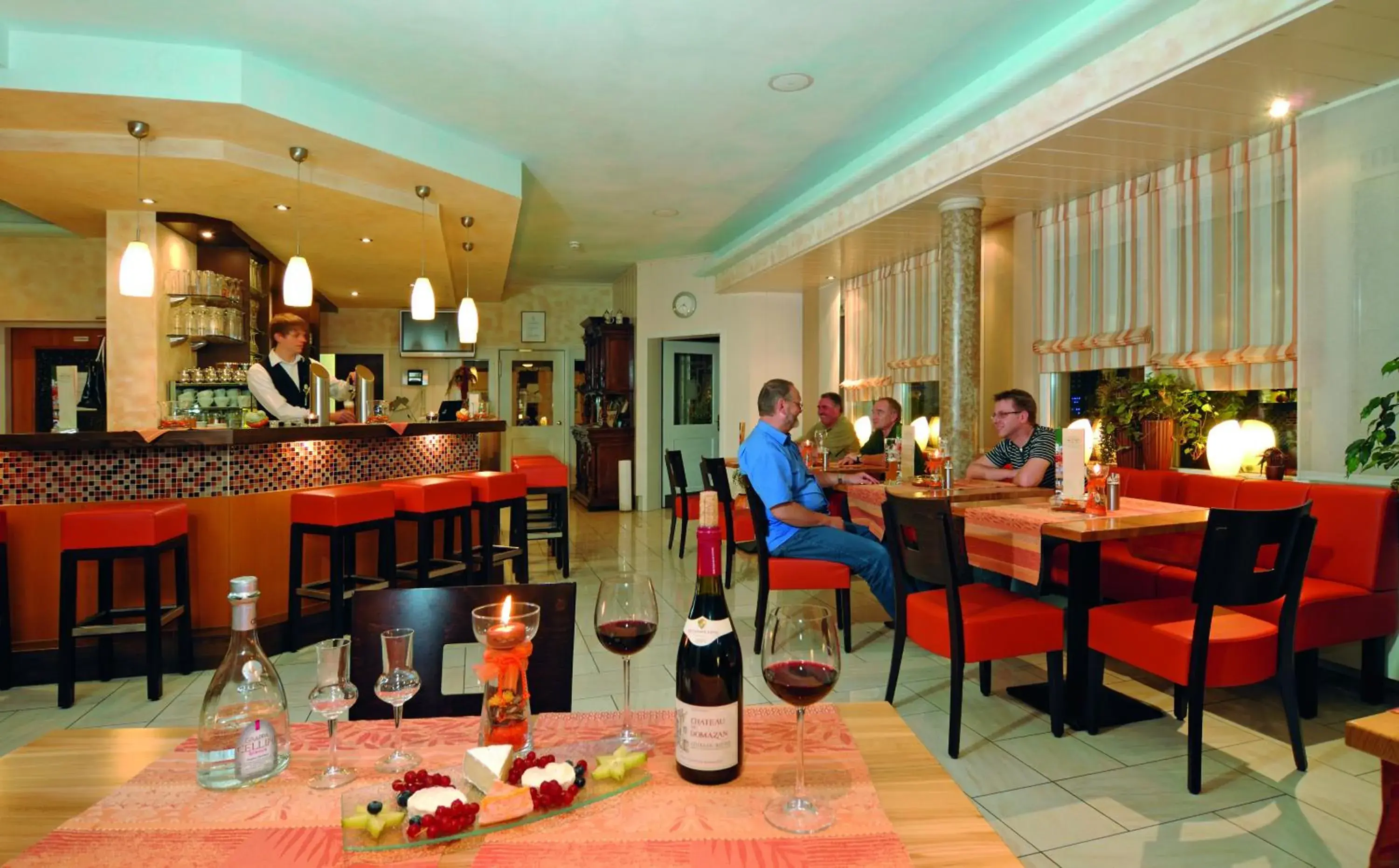 Lounge or bar, Restaurant/Places to Eat in Hotel Maurer