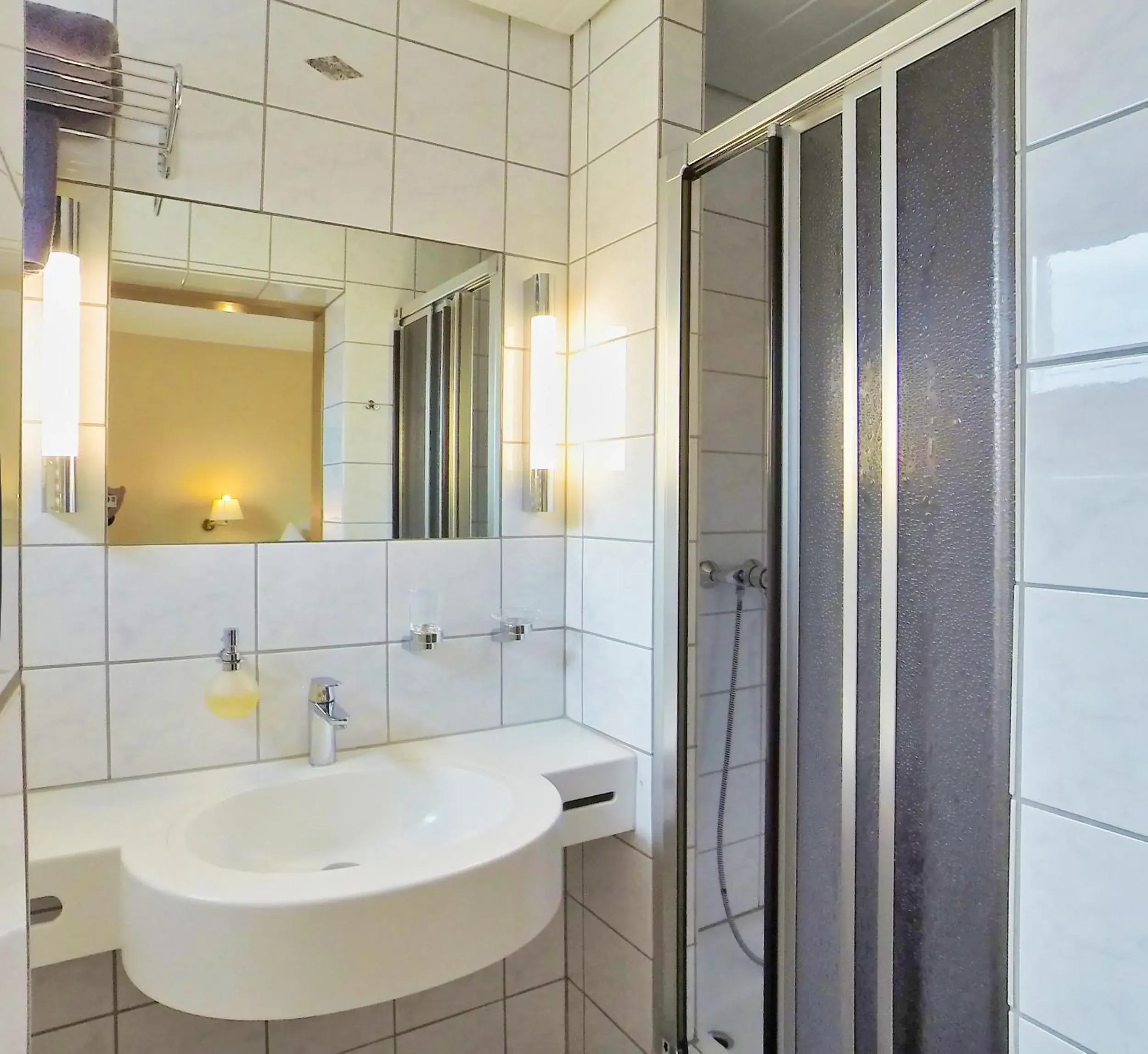 Shower, Bathroom in Hotel Maurer