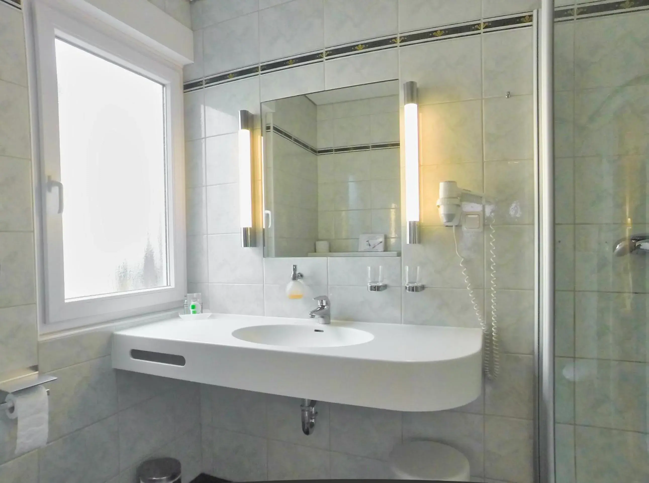 Shower, Bathroom in Hotel Maurer