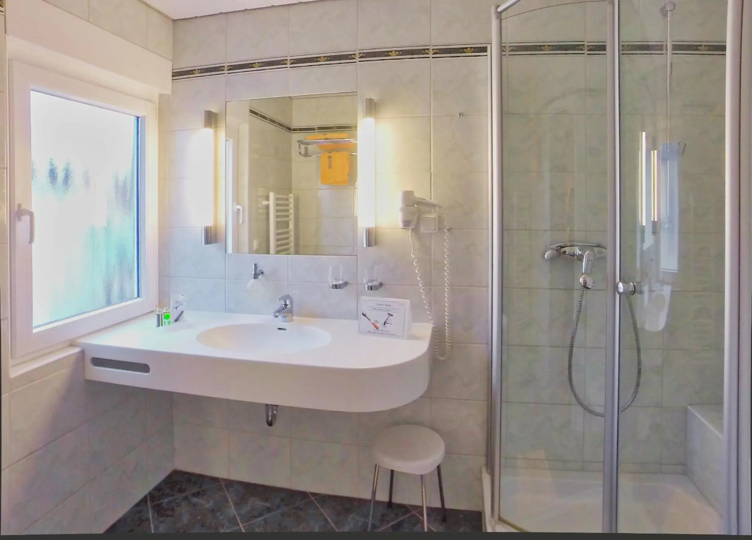 Shower, Bathroom in Hotel Maurer