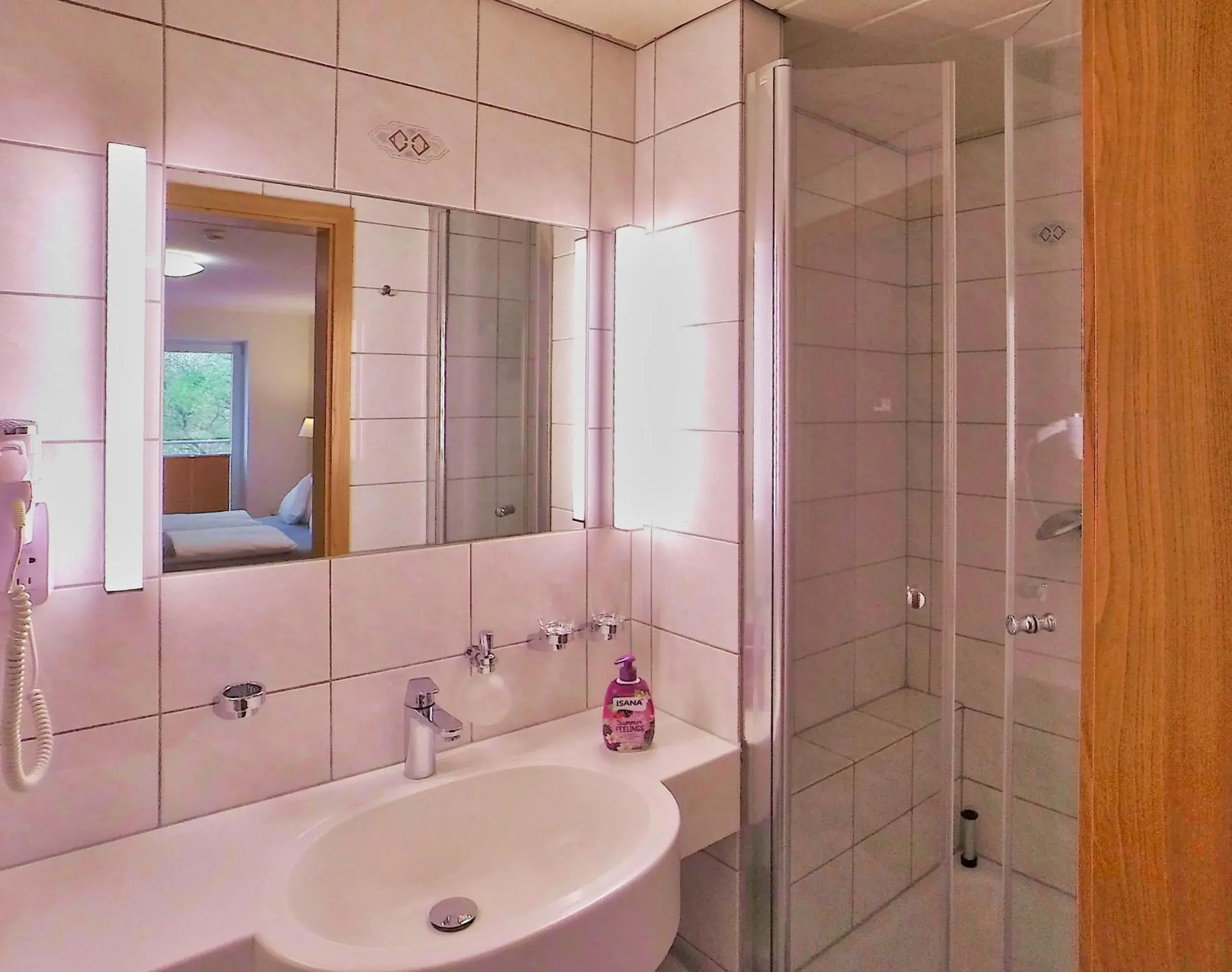 Shower, Bathroom in Hotel Maurer