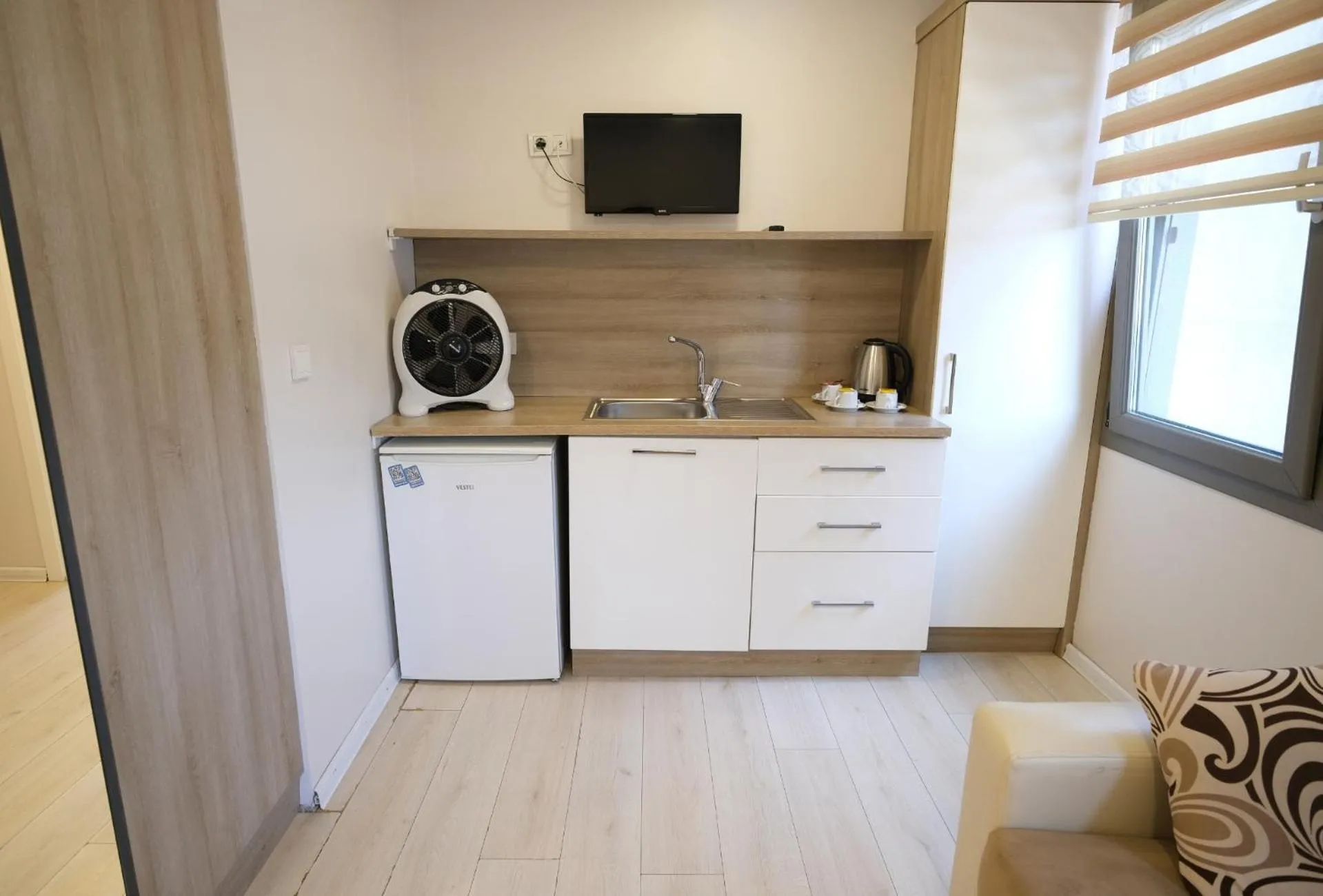 Coffee/tea facilities in Uçar Royal Hotel ve Konferans Salonu