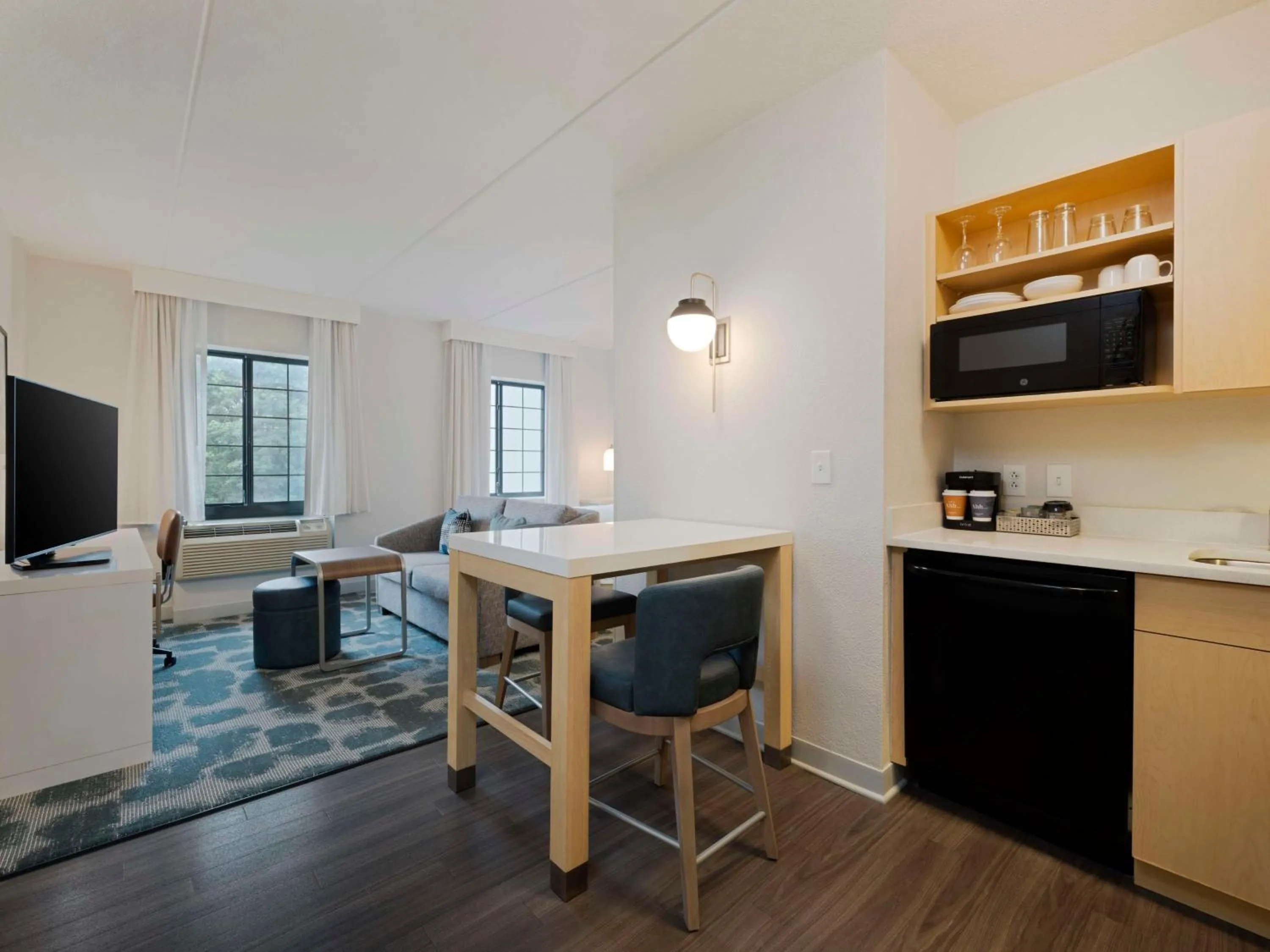 Kitchen or kitchenette in Homewood Suites by Hilton Parsippany-Troy Hills
