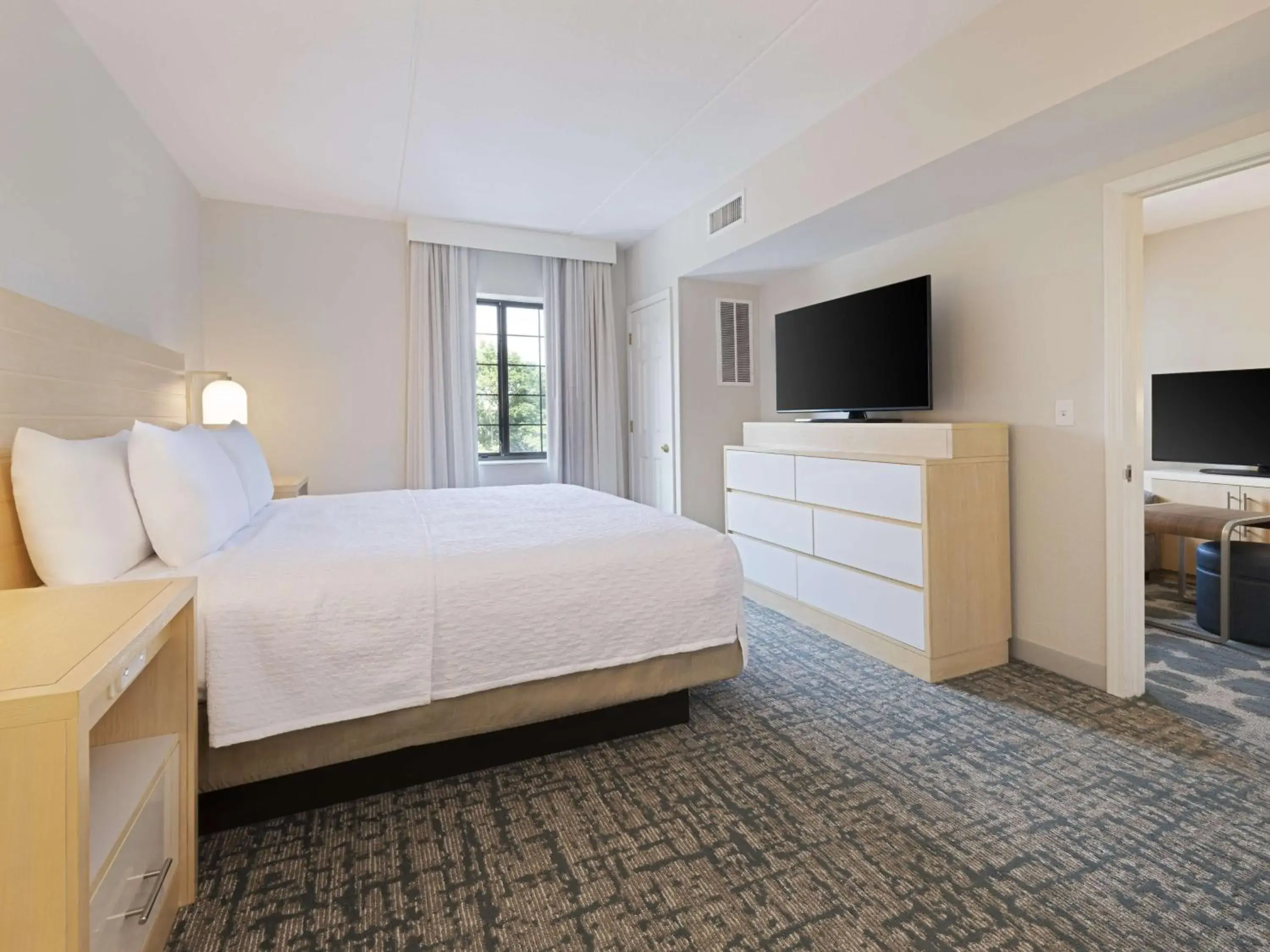 Bed in Homewood Suites by Hilton Parsippany-Troy Hills Bed in Homewood Suites by Hilton Parsippany-Troy Hills