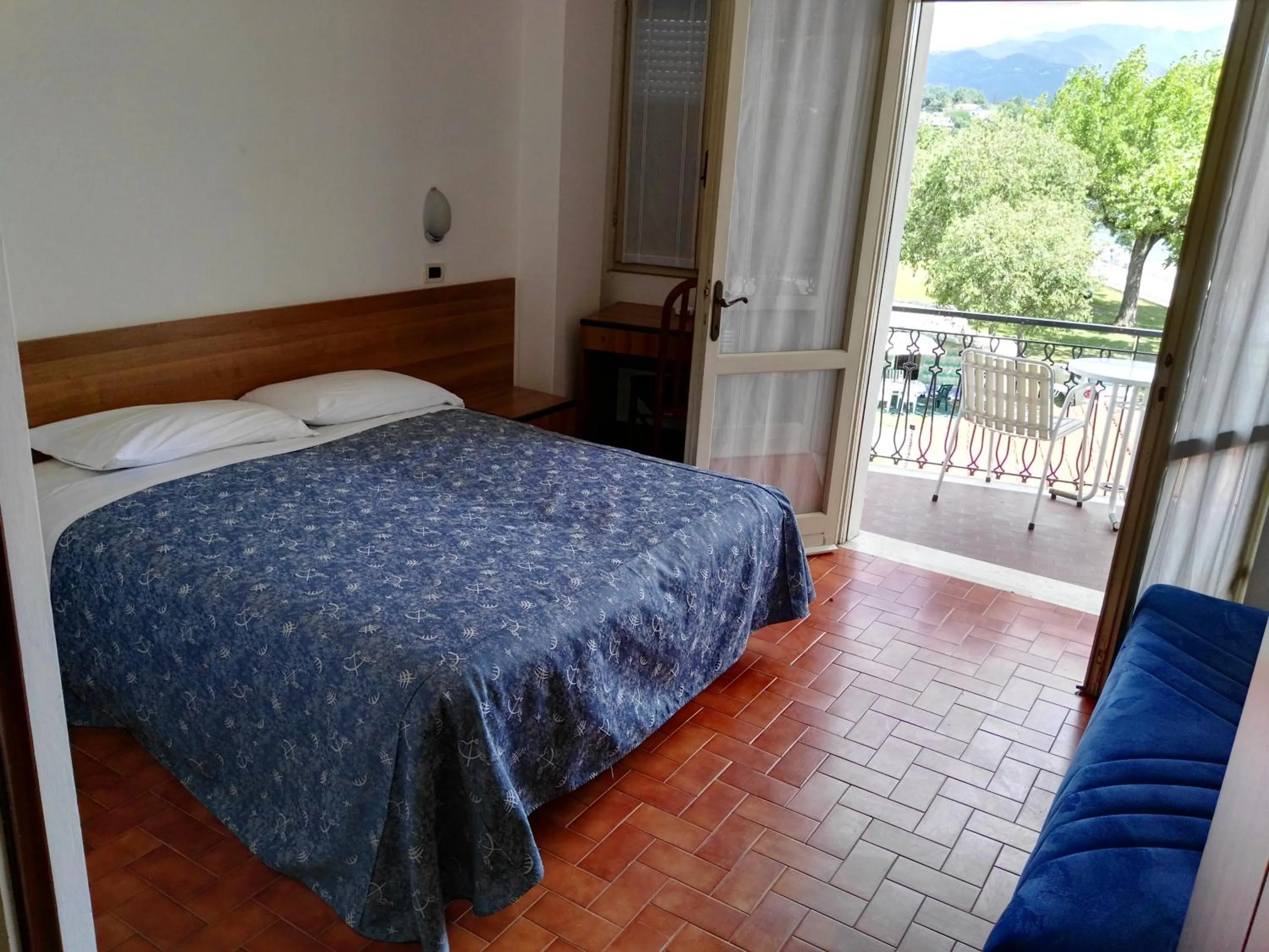 Bed in Hotel La Romantica