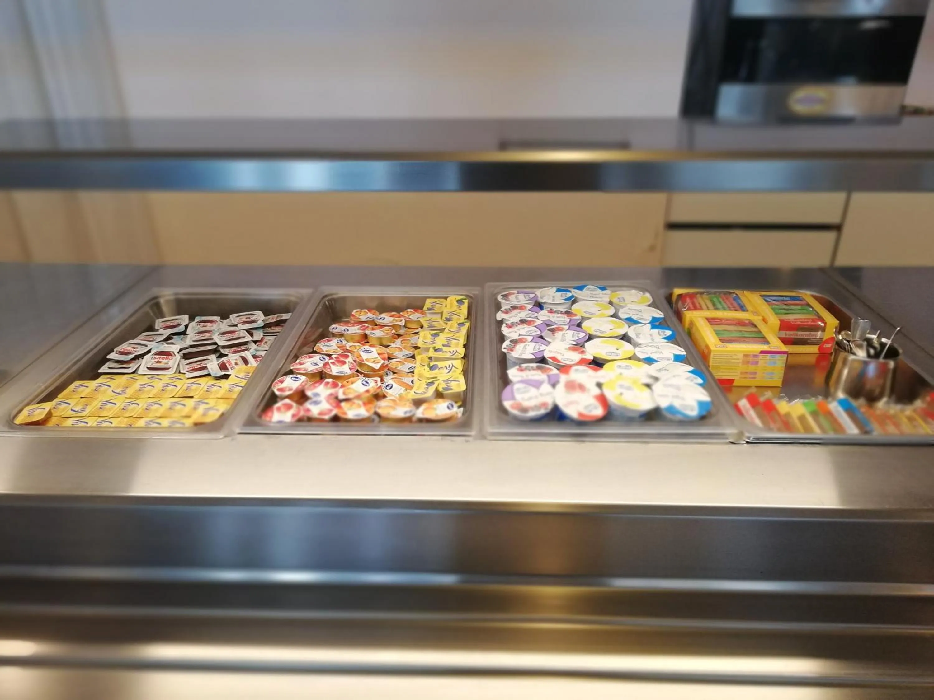 Summer in Hotel La Romantica