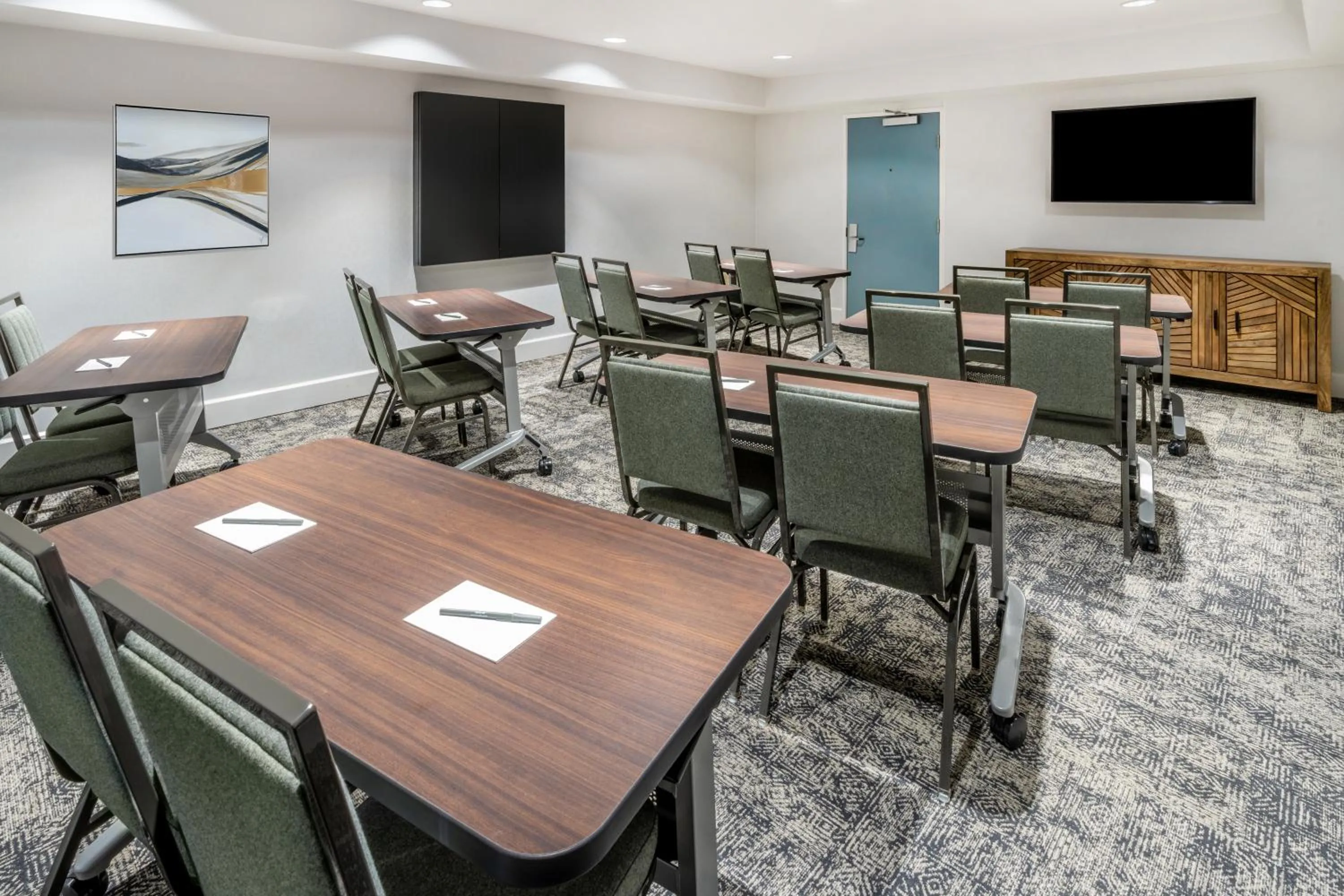 Meeting/conference room in Staybridge Suites Denver - Cherry Creek by IHG