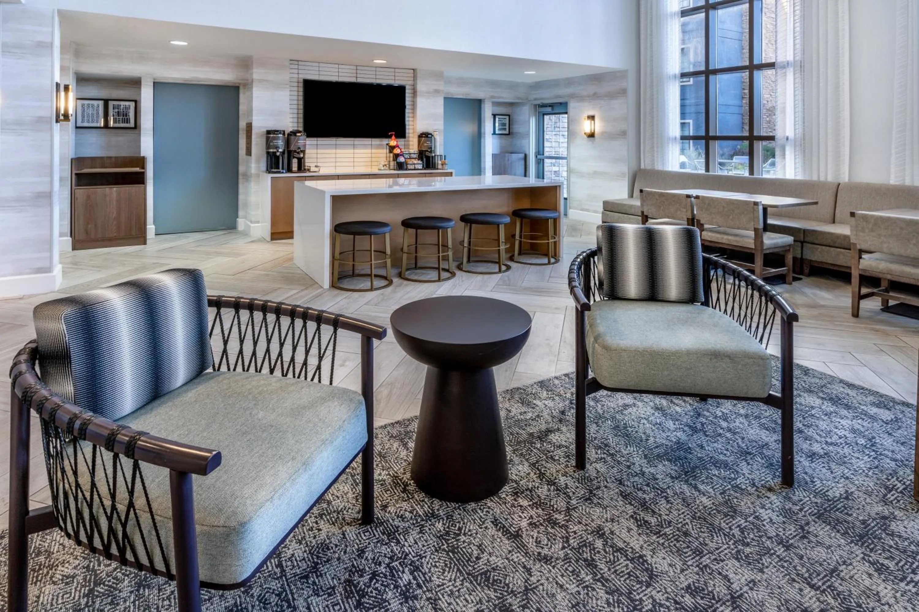 Lobby or reception in Staybridge Suites Denver - Cherry Creek by IHG