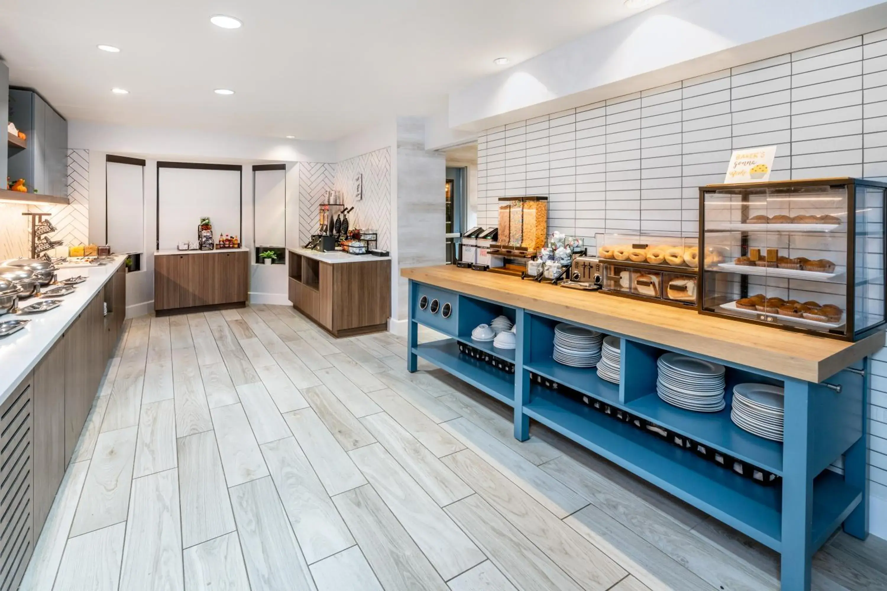 Breakfast in Staybridge Suites Denver - Cherry Creek by IHG Breakfast in Staybridge Suites Denver - Cherry Creek by IHG