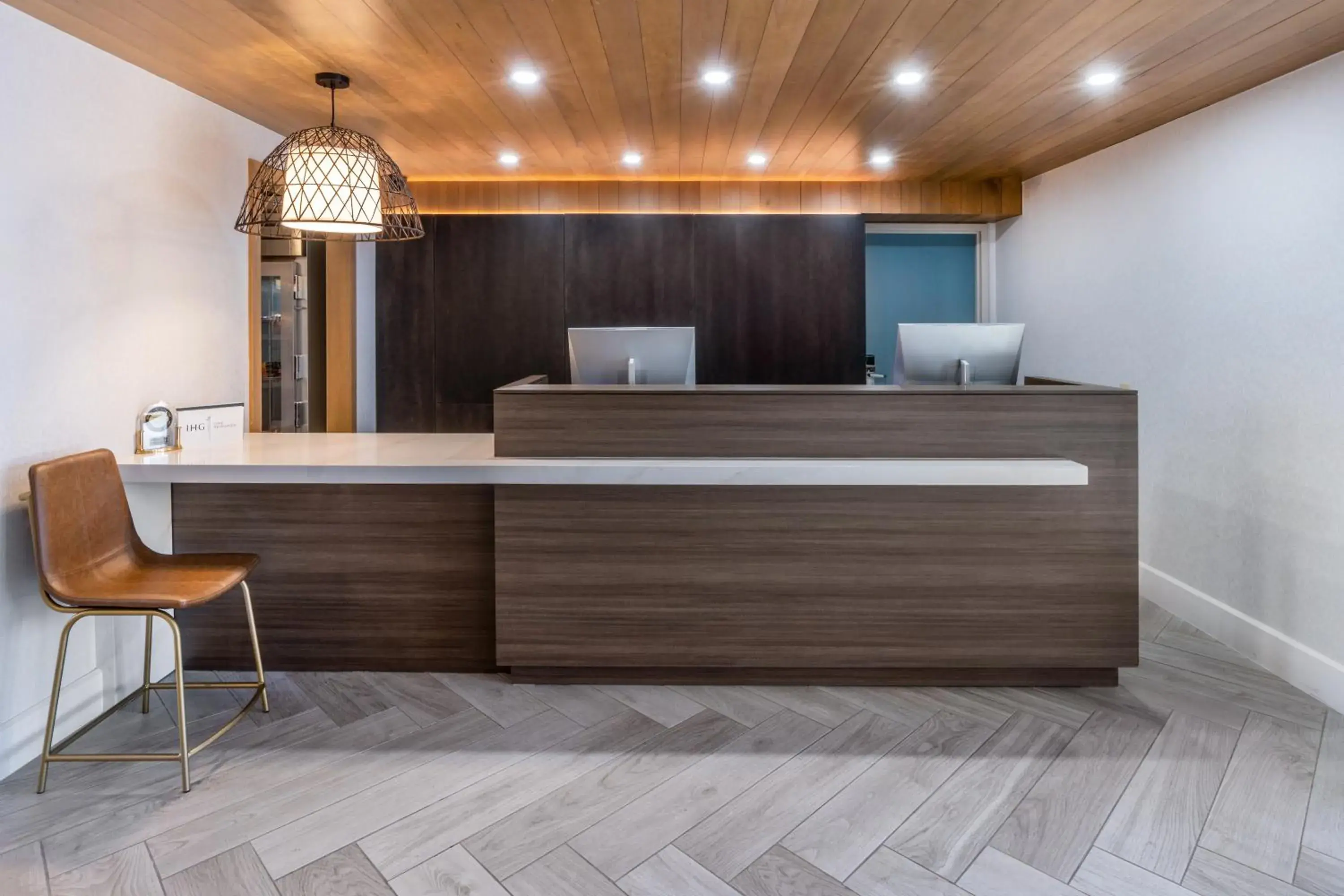 Lobby or reception in Staybridge Suites Denver - Cherry Creek by IHG Lobby or reception in Staybridge Suites Denver - Cherry Creek by IHG