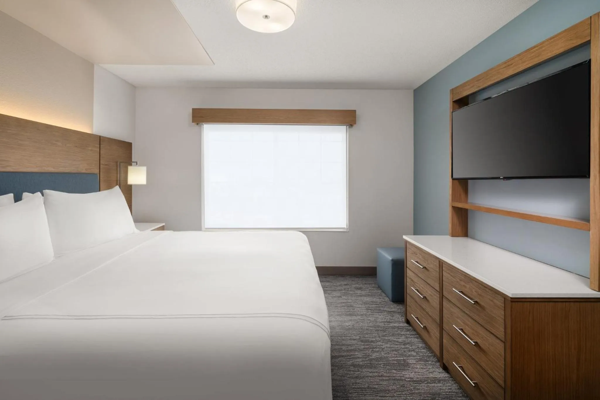 Photo of the whole room, Bed in EVEN Hotels Denver Tech Center-Englewood by IHG